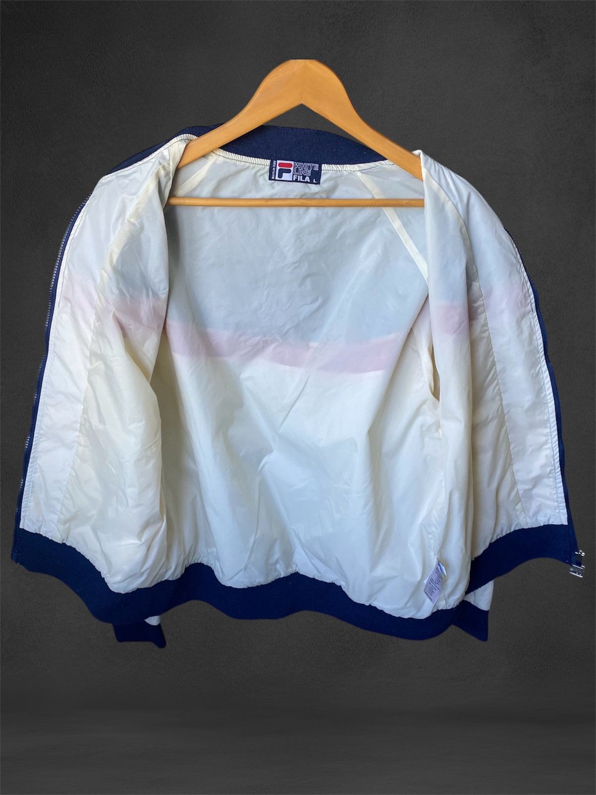 Fila Rare Vintage Fila Nylon Beige Blue Red Bomber Light Jacket Size US L / EU 52-54 / 3 - 4 Thumbnail