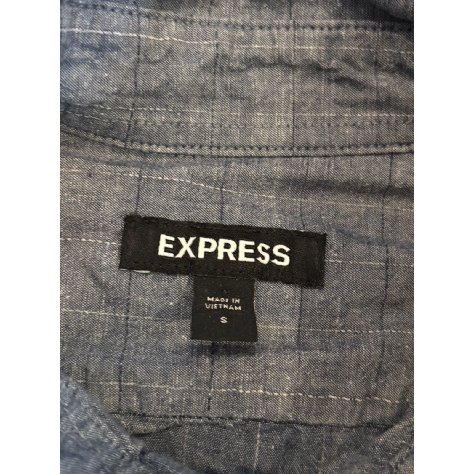 Express VINTAGE not included; use original. New title: Express Chambray Shirt Mens Small Long Sleeve Button Blue Plaid Casual Size US S / EU 44-46 / 1 - 2 Thumbnail