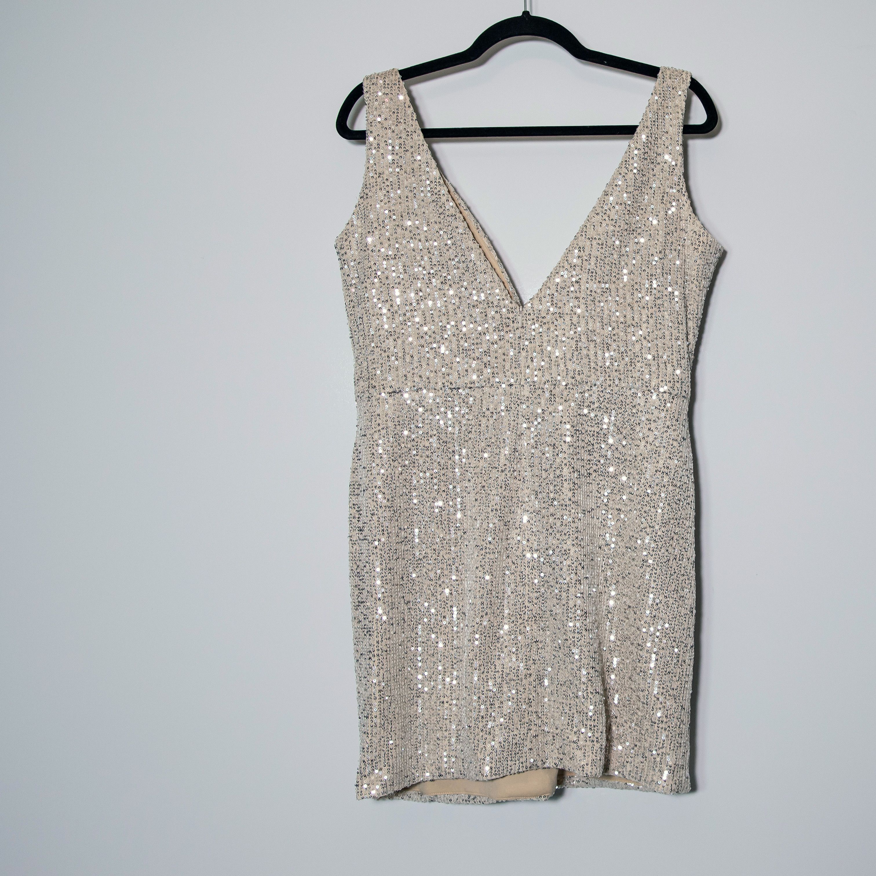 Mac Duggal Mac Duggal 26496 Sequin Sparkle Size XL / US 12-14 / IT 48-50 - 4 Thumbnail