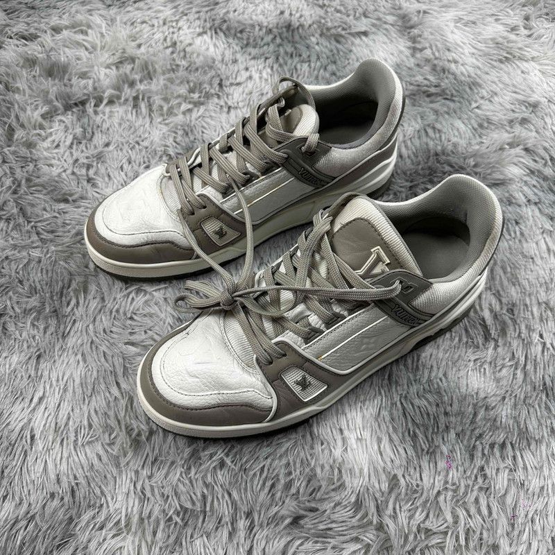 Louis Vuitton Louis Vuitton Classic Print Fashion Sneakers 0079 Size US 9 / IT 39 - 1 Thumbnail