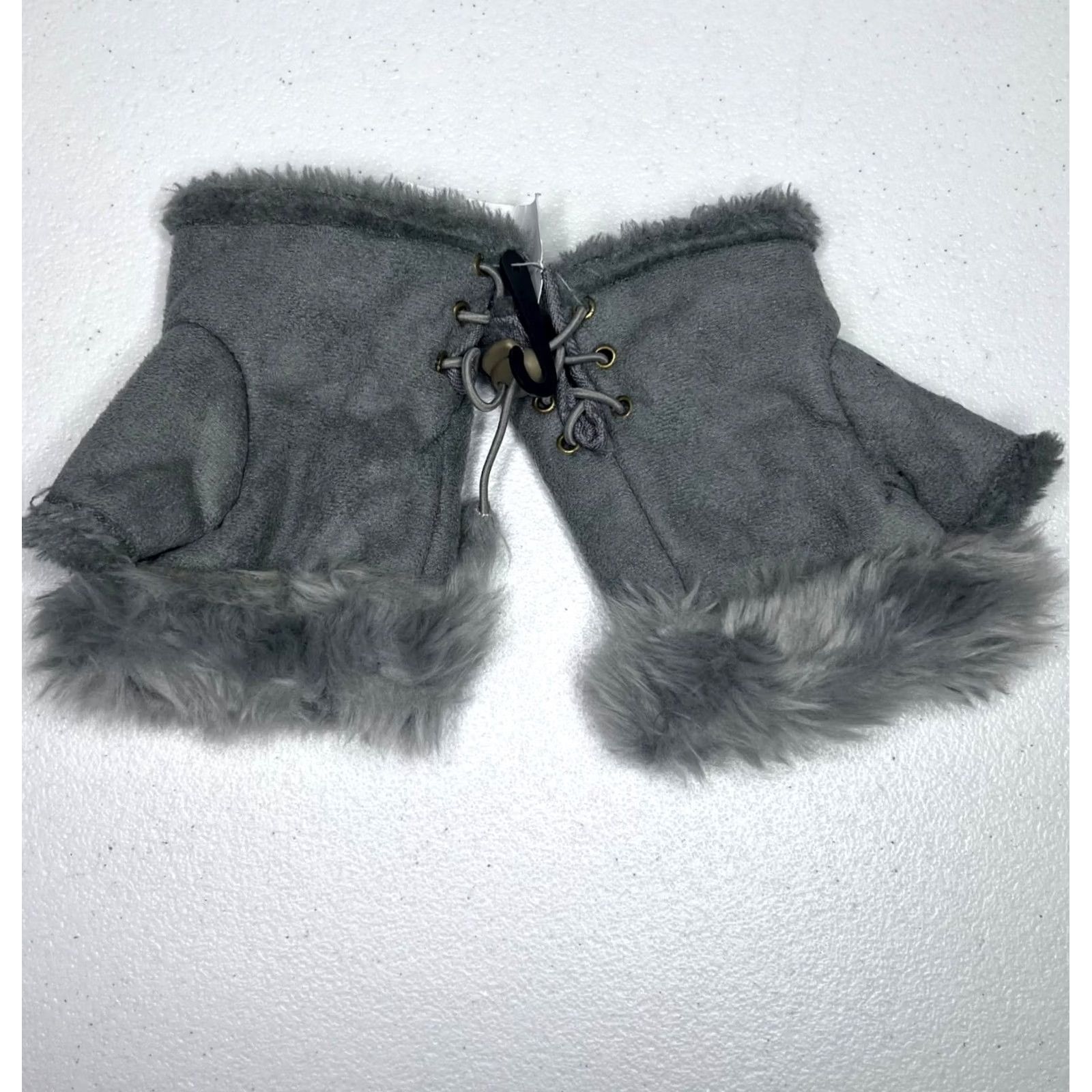 Vintage Rue 21 Faux Suede Fur Lined Fingerless Gloves Womens Gray Adjustable Glove Wrist One Size Size ONE SIZE - 3 Thumbnail