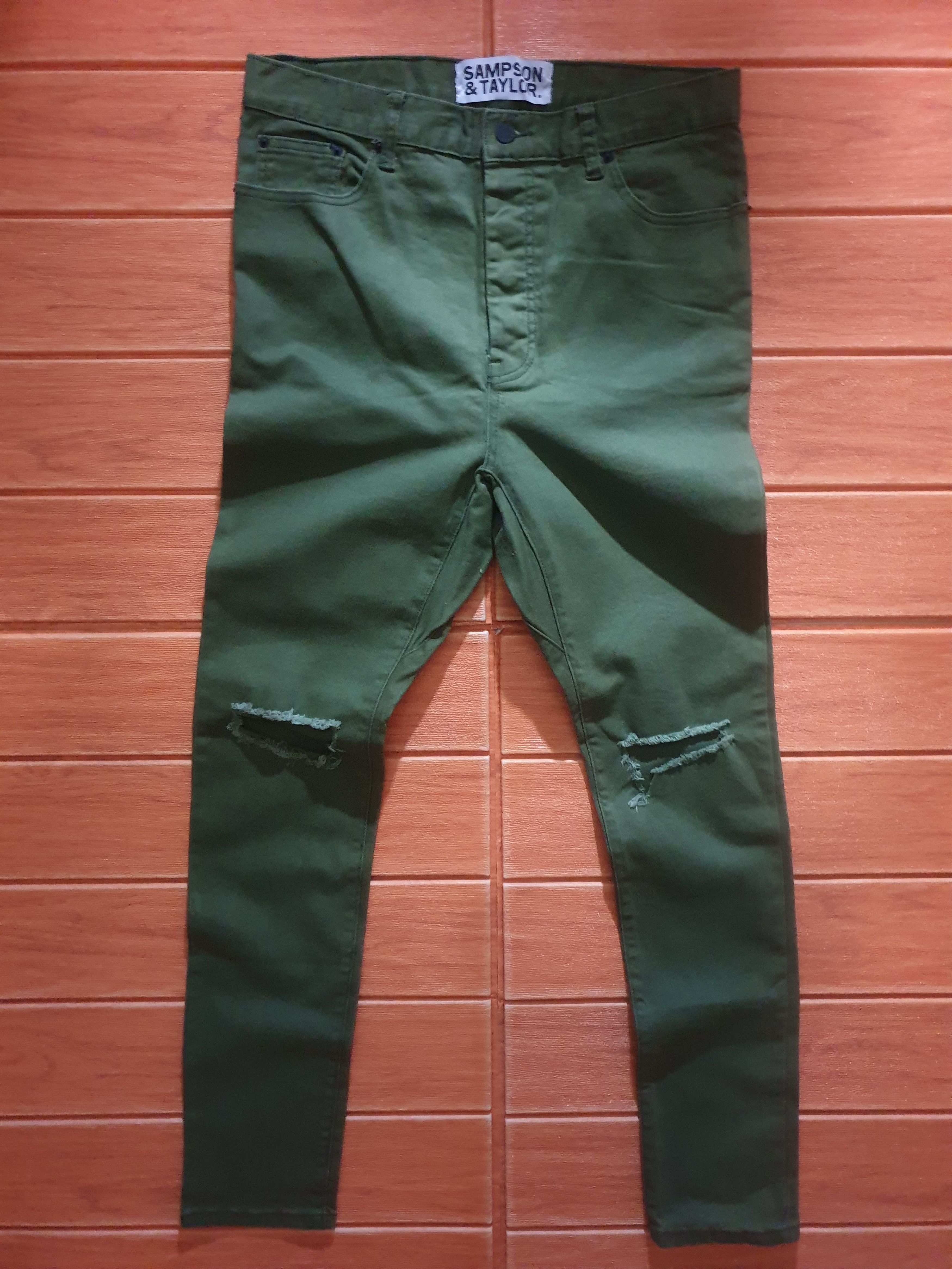 Japanese Brand Sampson & Taylor Green colour skinny pant Size US 33 - 1 Thumbnail
