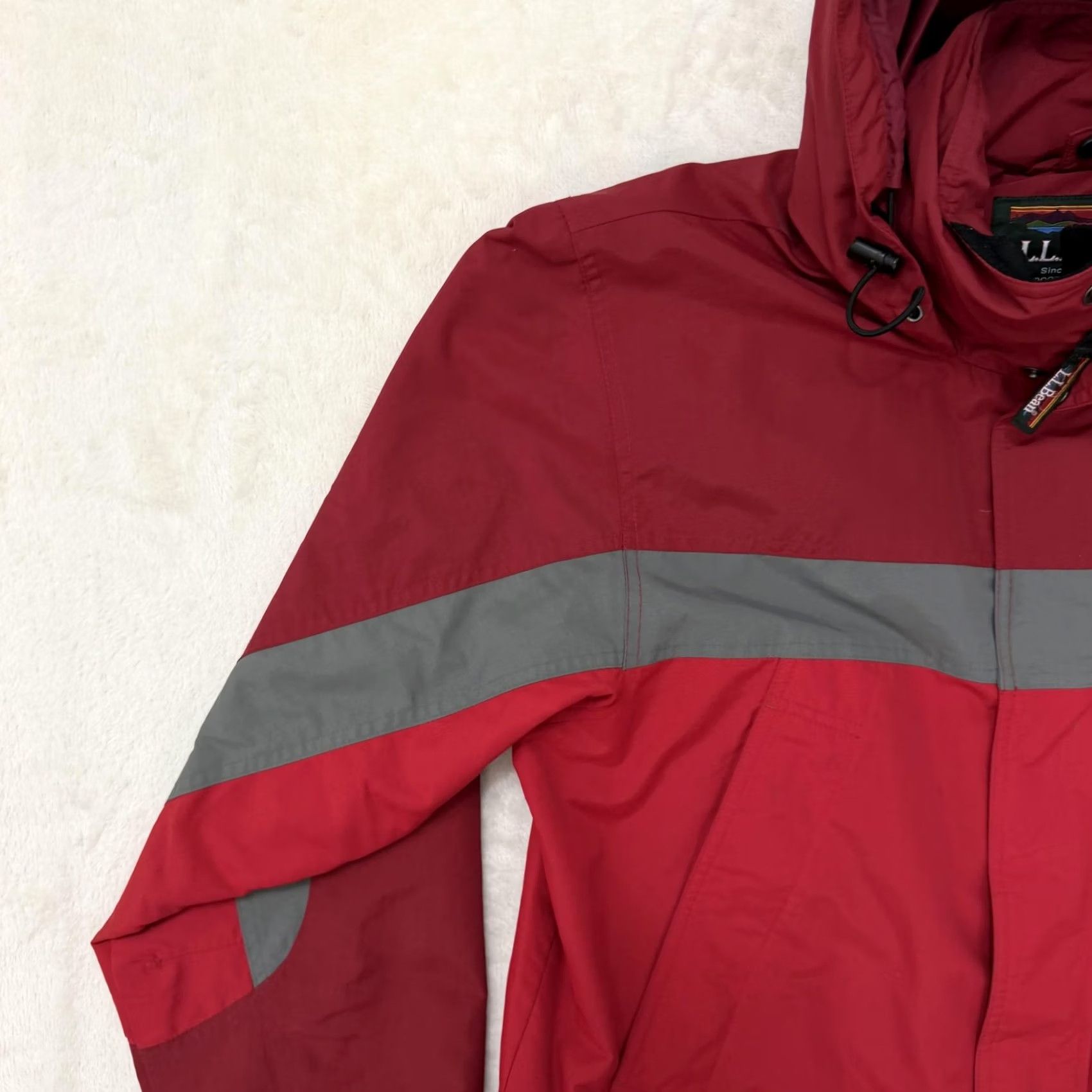 Vintage LL Bean Jacket Mens M Red Hooded Windbreaker Nylon Full Zip Outdoor Winter Branded Logo Zip Pockets Size US M / EU 48-50 / 2 - 6 Thumbnail