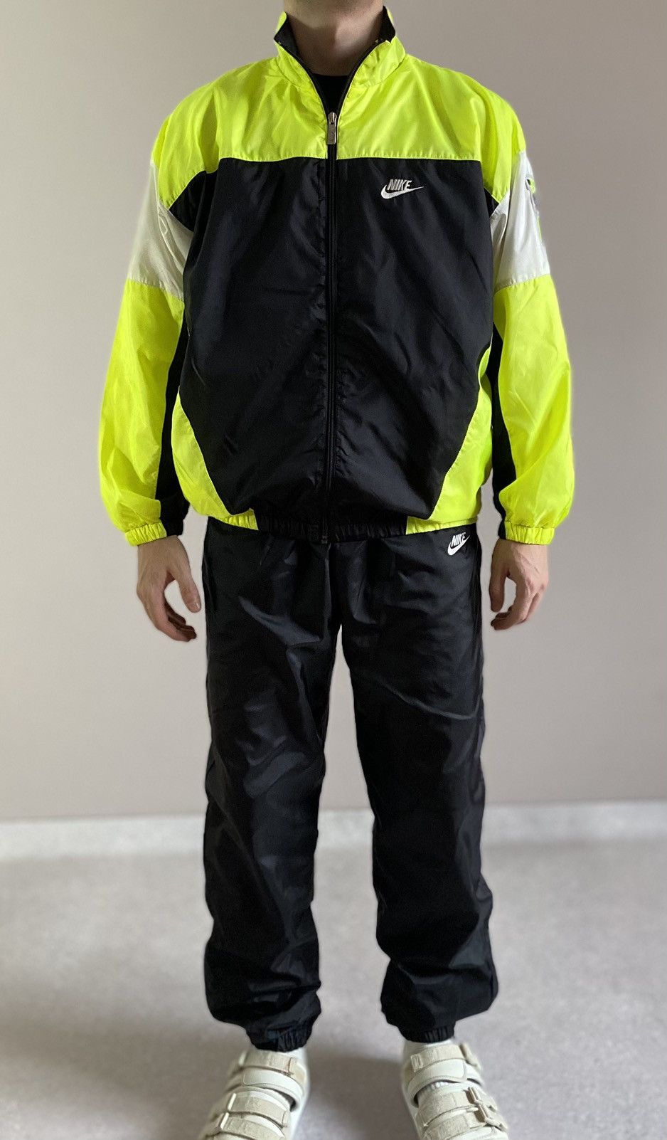 Nike M Vintage Nike International Nylon Tracksuit Jacket Pants 90 Size 48R - 16 Thumbnail