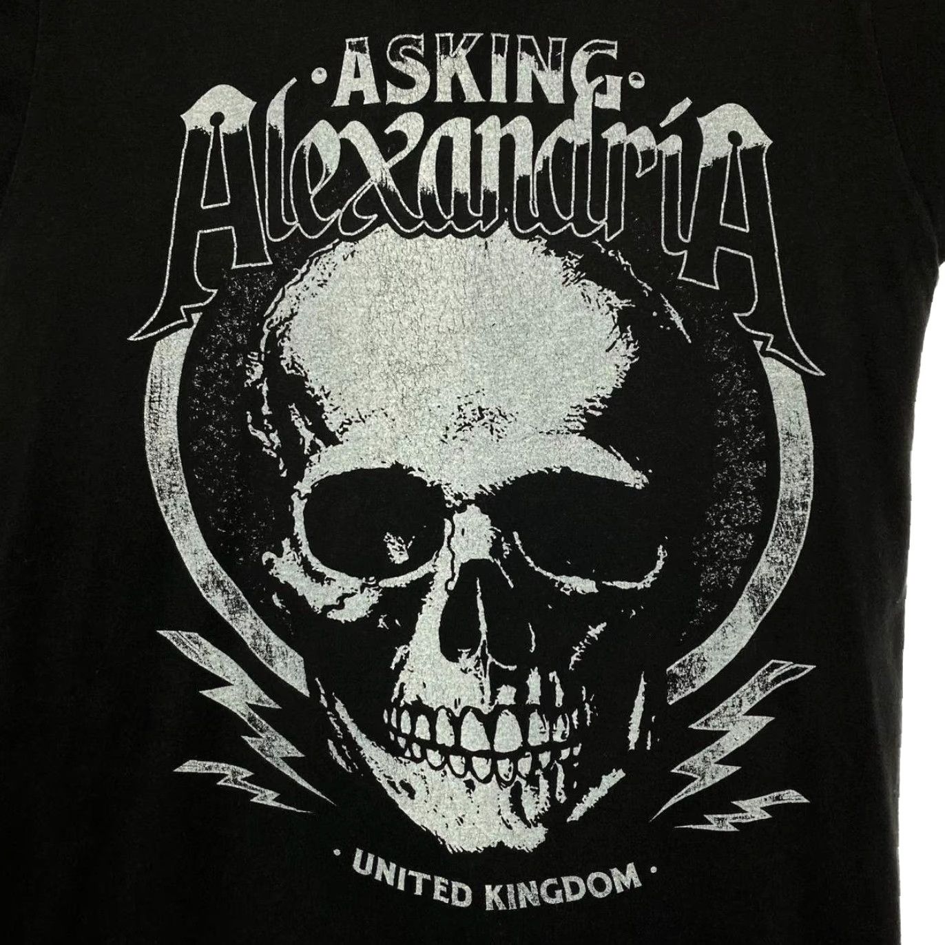 Tultex Asking Alexandria United Kingdom Metalcore Heavy Metal Band Black T-Shirt M Men Short Sleeve Graphic Print Front Logo BATMAN? Size US M / EU 48-50 / 2 - 4 Thumbnail