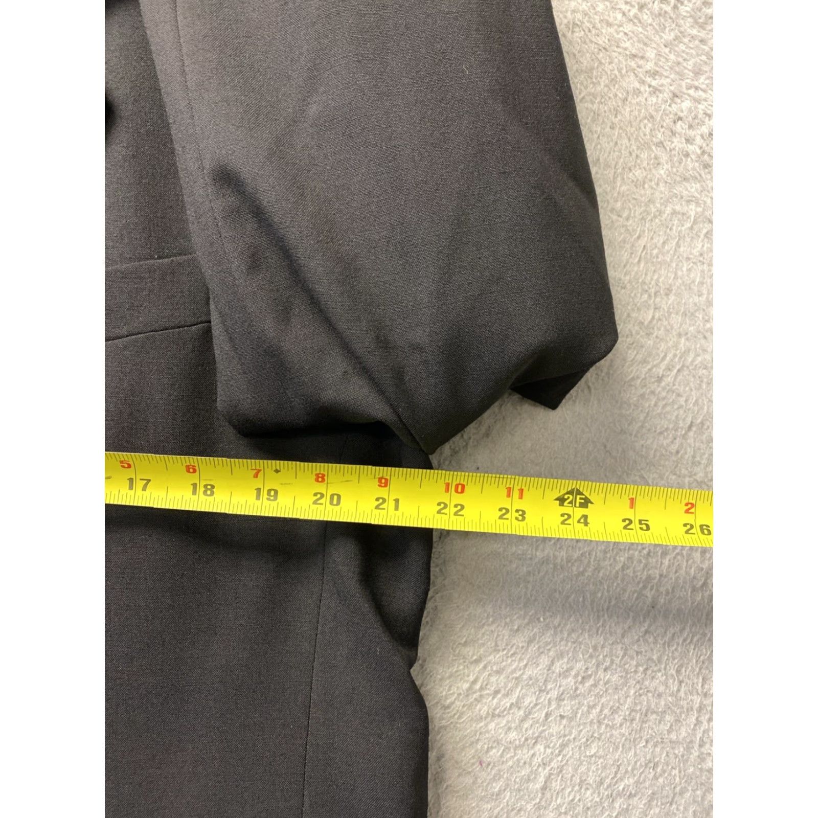 Gieves & Hawkes GRIEVES & HAWKES Tuxedo Men 43R Black 1-Button Single-Breasted Wool 2 Piece Suit | Long Jacket, Black Tuxedo for Business Wedding Casual Mens Size 40R - 6 Thumbnail