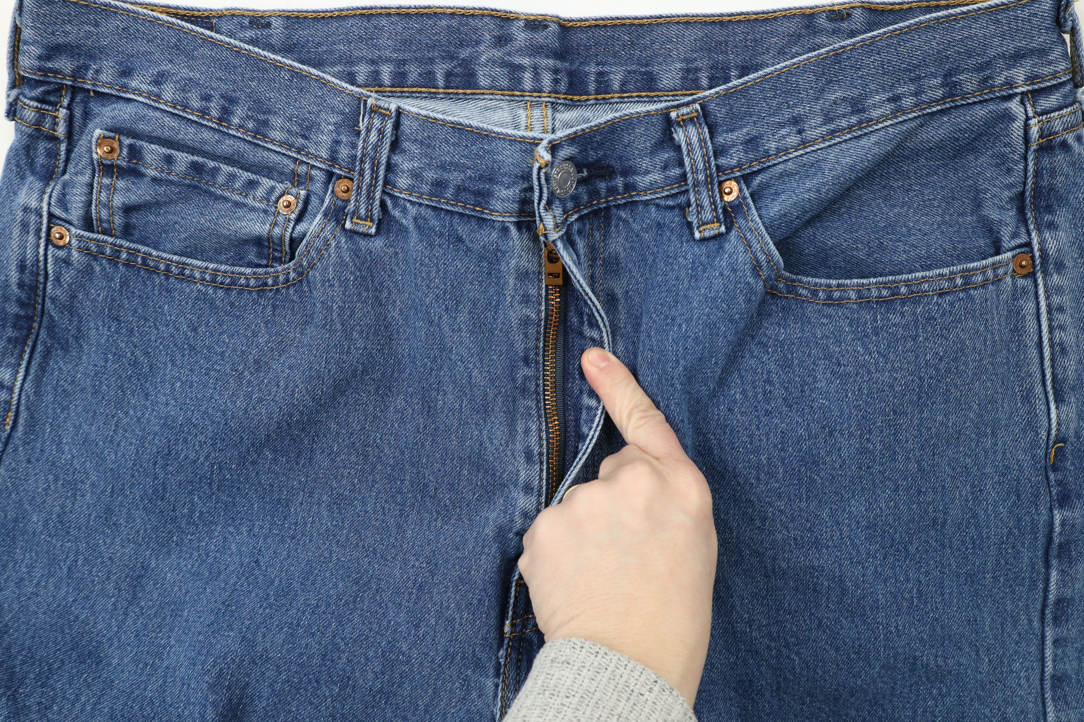 Levi's × Vintage Vintage Y2K Levis 505 Fit Straight Leg Denim Jeans Blue Size US 38 / EU 54 - 7 Thumbnail