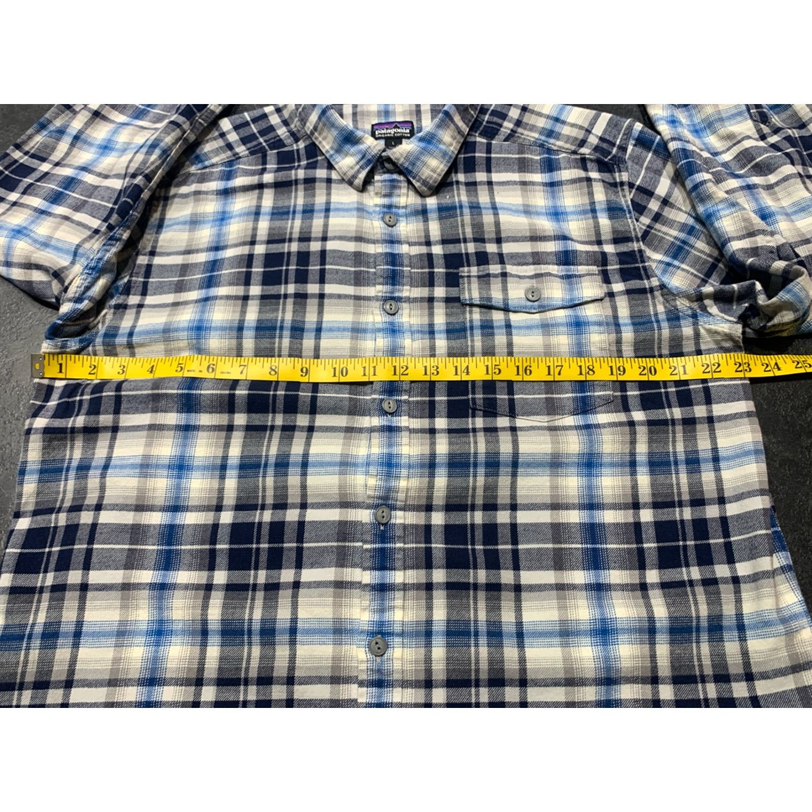 Patagonia Patagonia Men L Shirt Blue Plaid Flannel Organic Cotton Hiking Casual Size US L / EU 52-54 / 3 - 7 Thumbnail