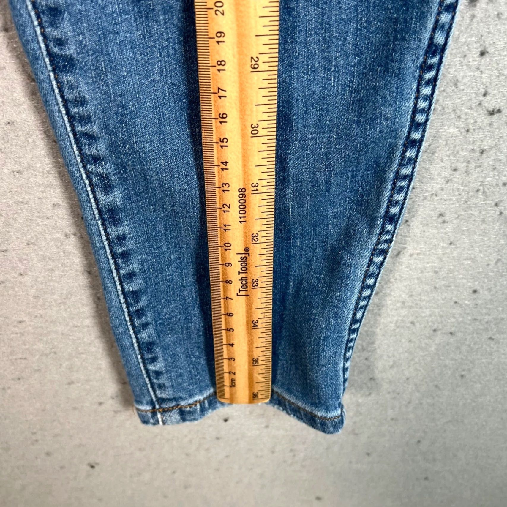 Madewell Madewell Jeans Womens 30 Medium Wash Denim High-Rise Skinny Crop 5-Pocket — Cotton Blend Button Closure Vintage No Size 30" / US 8 / IT 44 - 7 Thumbnail
