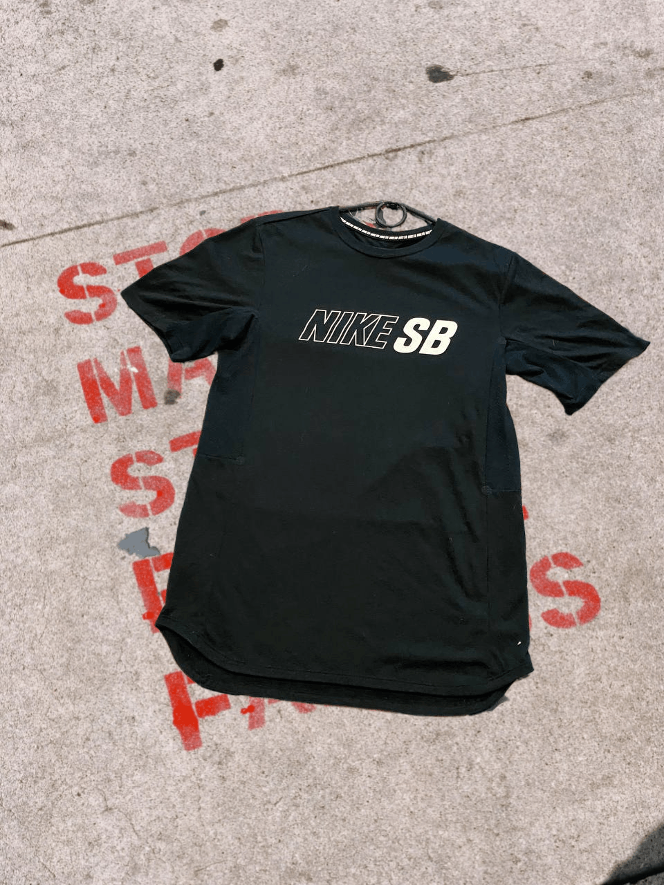Nike Vintage Nike Logo Streetwear T-shirt size S Size US S / EU 44-46 / 1 - 1 Thumbnail
