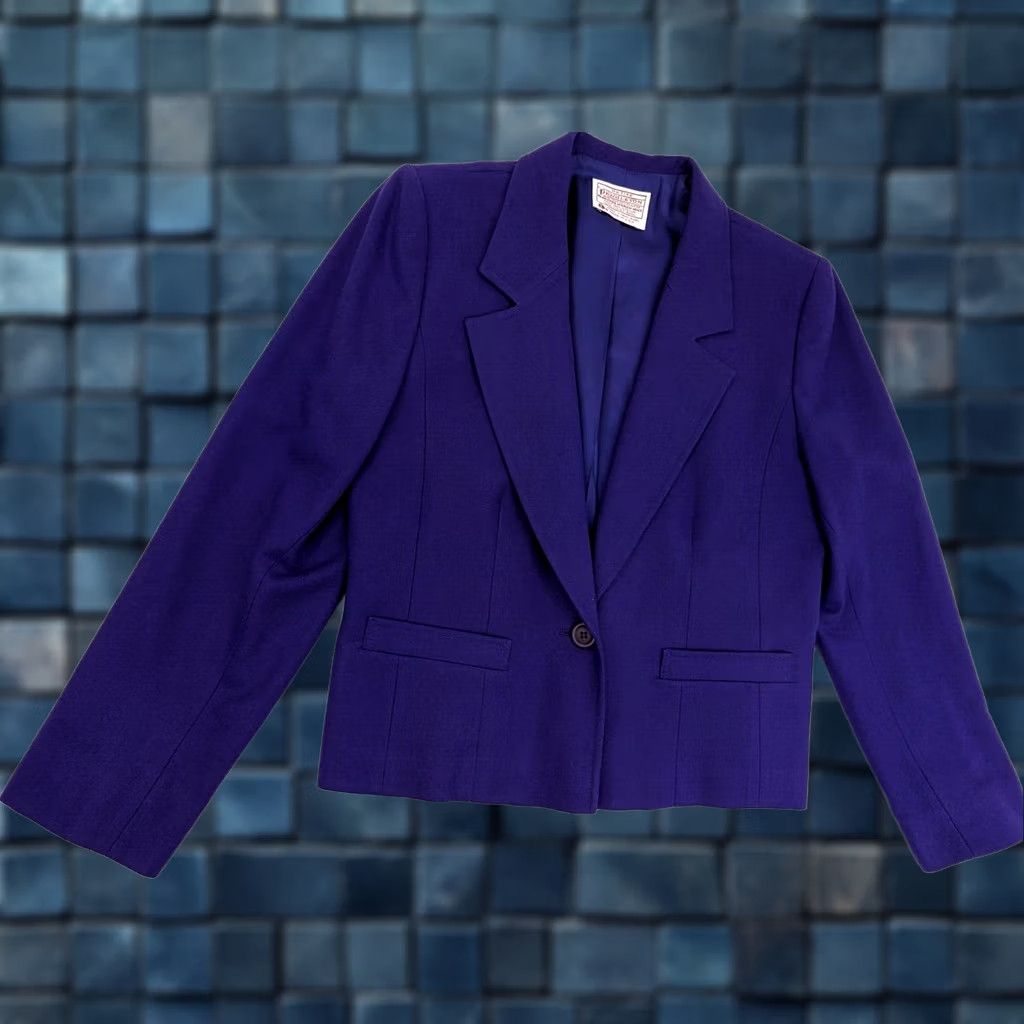Pendleton Pendleton Blazer Womens Petite 10P Purple Notch Lined Wool Single-Breasted 1-Button Jacket Vintage Shinny Knits Solid Caucasian… Size L / US 10 / IT 46 - 1 Thumbnail