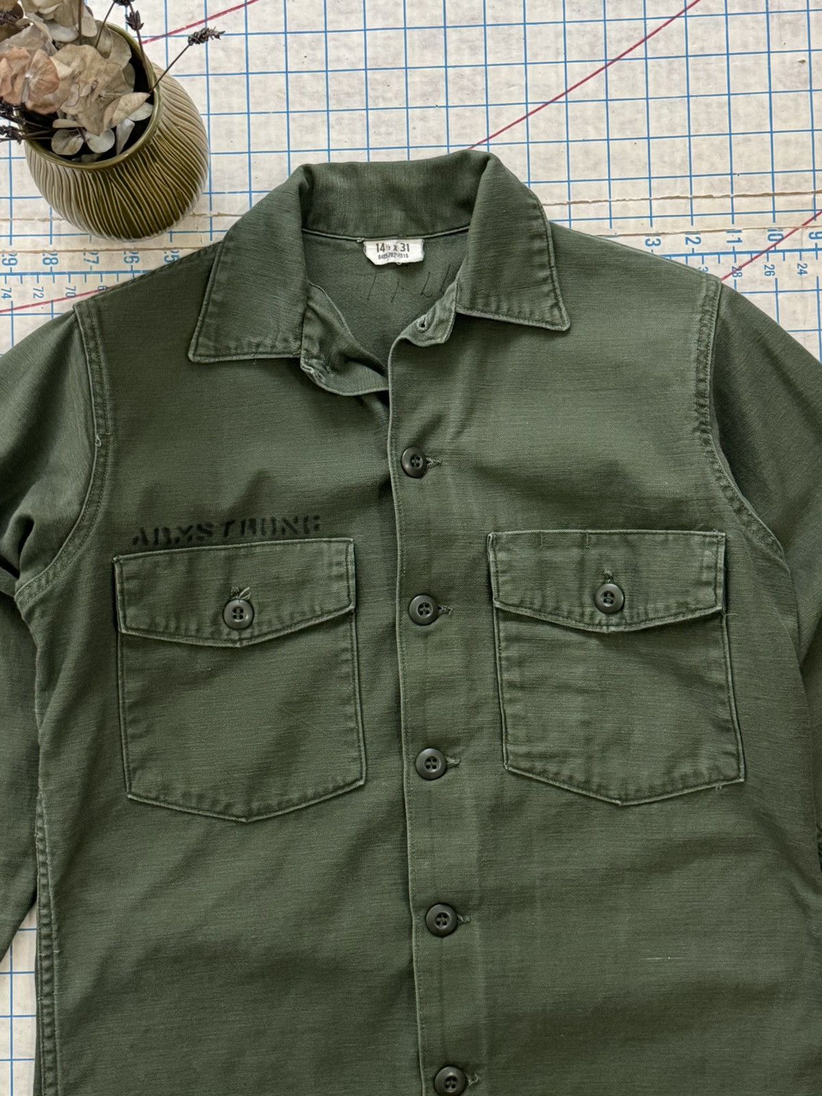 Other × Vintage Vintage OG 107 Fatigue Shirt Fits Mens Small Dark Green Size US S / EU 44-46 / 1 - 5 Thumbnail