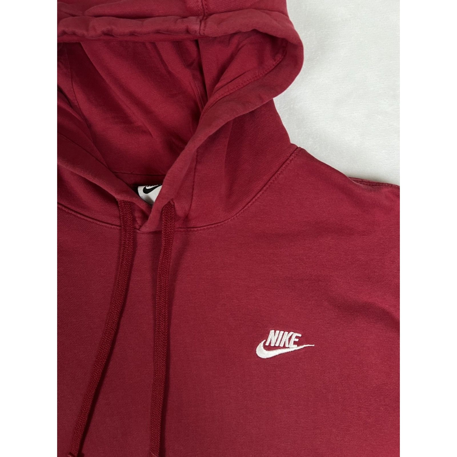 Nike Vintage Nike Red Pullover Hoodie Sweatshirt Size Large Y2K E Size US L / EU 52-54 / 3 - 2 Thumbnail