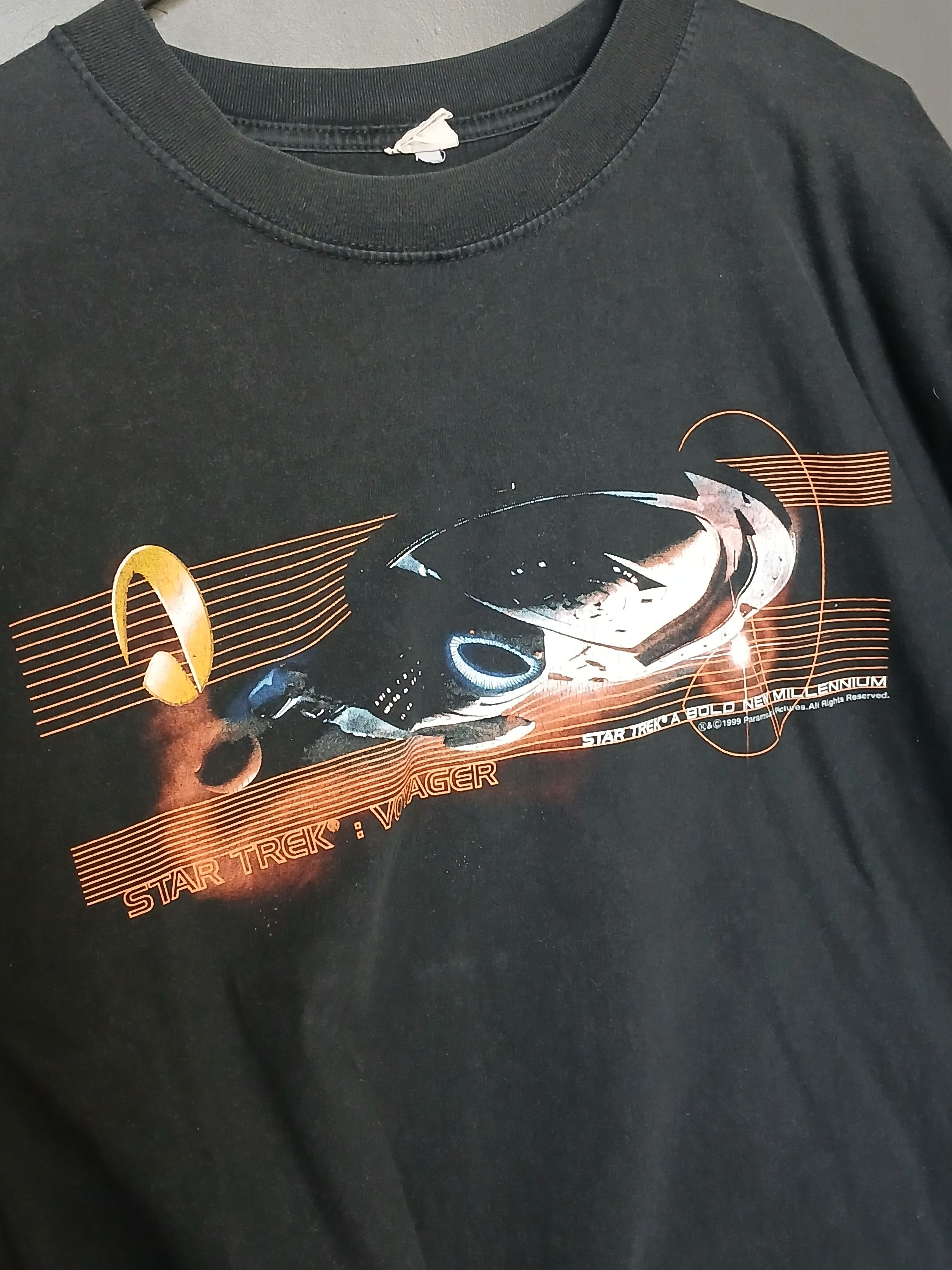 Vintage Vintage 1999 Star Trek Movie T-Shirt Size US XL / EU 56 / 4 - 3 Thumbnail