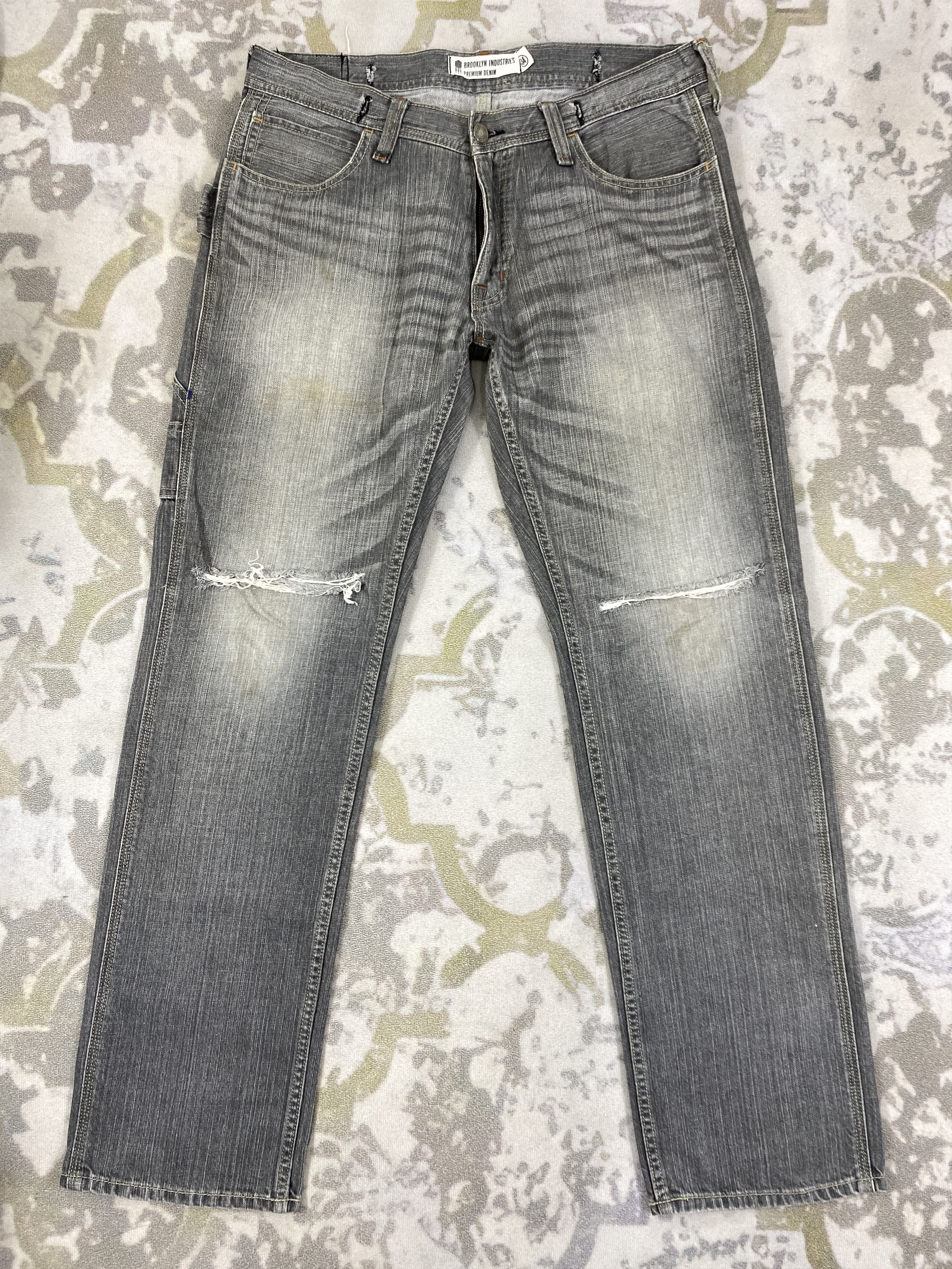 Le Grande Bleu (L.G.B.) Brooklyn Industries LGB style Jeans 35x31.5 - JN3014 Size US 35 - 1 Thumbnail