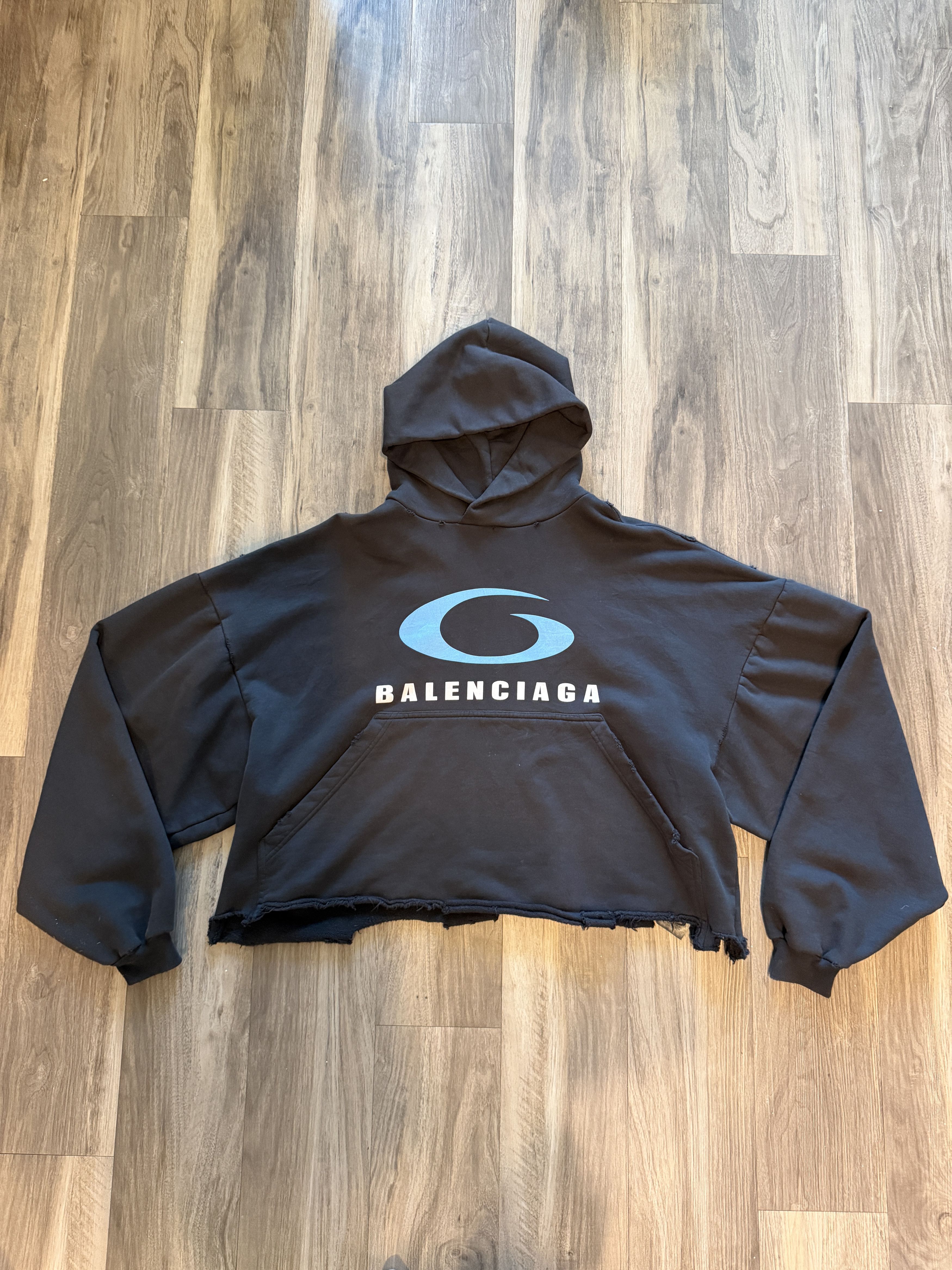 Balenciaga Balenciaga Loop Logo Cropped Hoodie Size US L / EU 52-54 / 3 - 1 Thumbnail