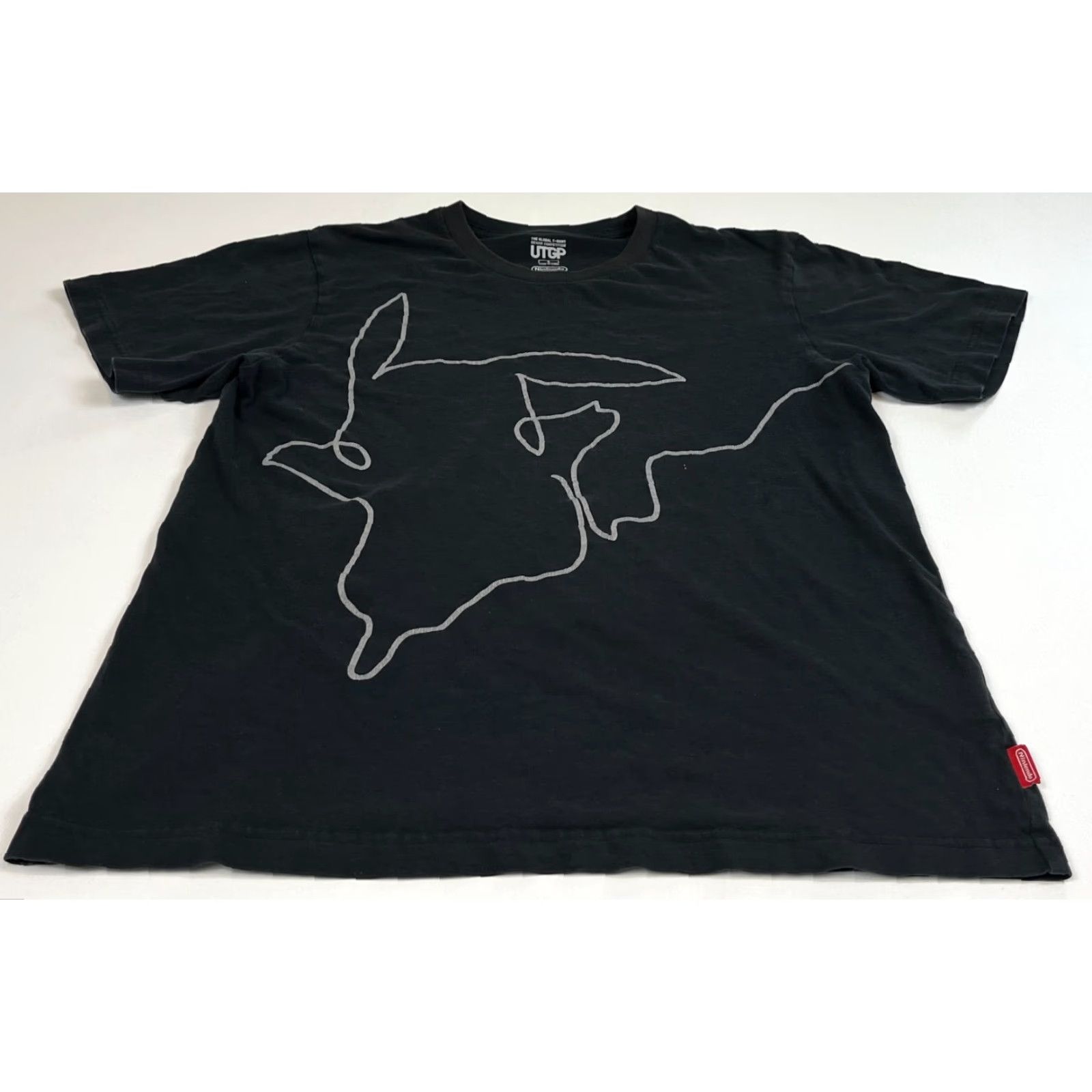 Uniqlo Uniqlo T-Shirt Nintendo Pokemon Pikachu UTGP Graphic Double-Sided Sz S Unisex Adults Black Cotton Crew Neck Short Sleeve Regular Size US S / EU 44-46 / 1 - 3 Thumbnail