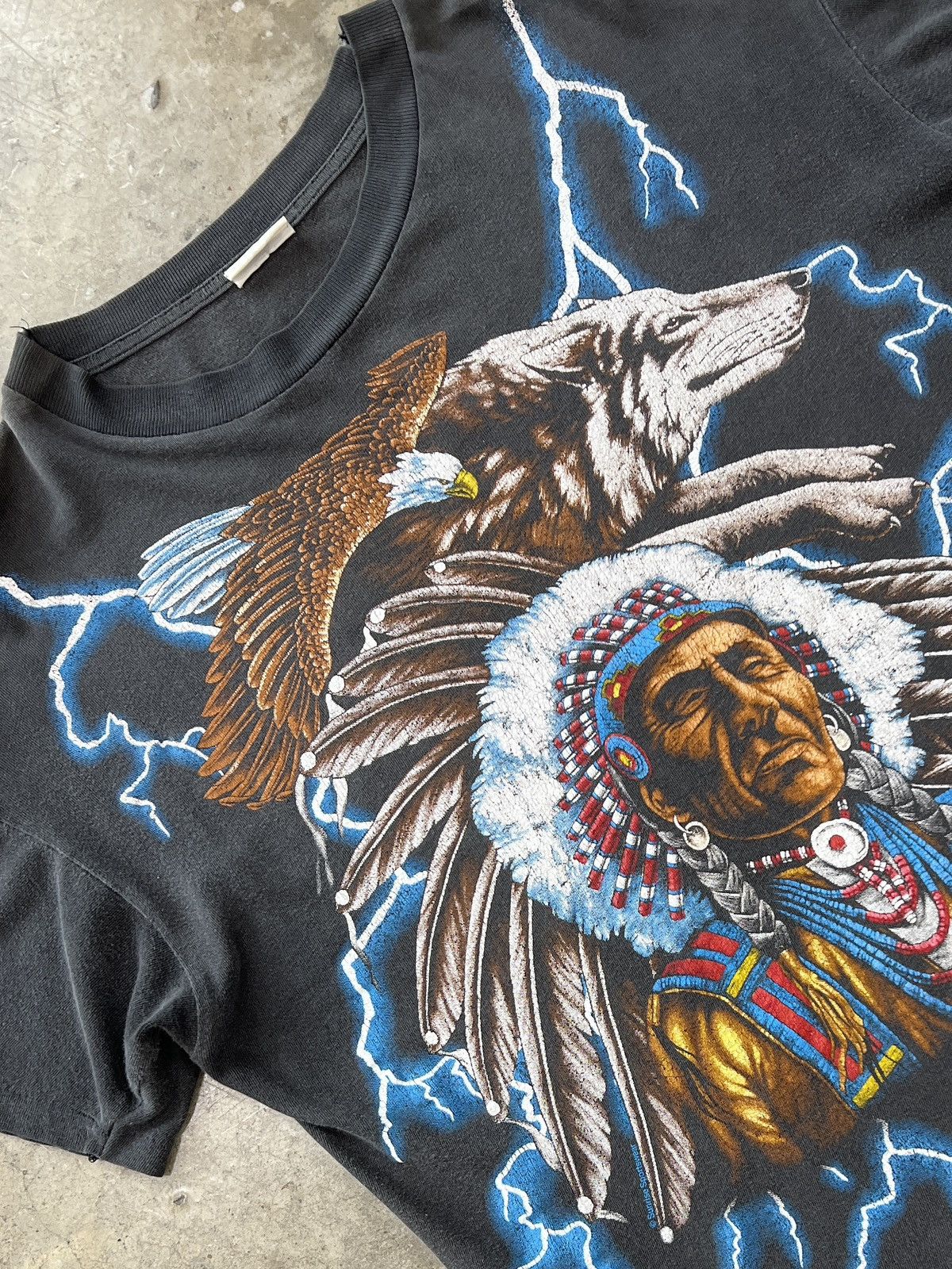 Vintage American Thunder Native American Eagle Tee Large