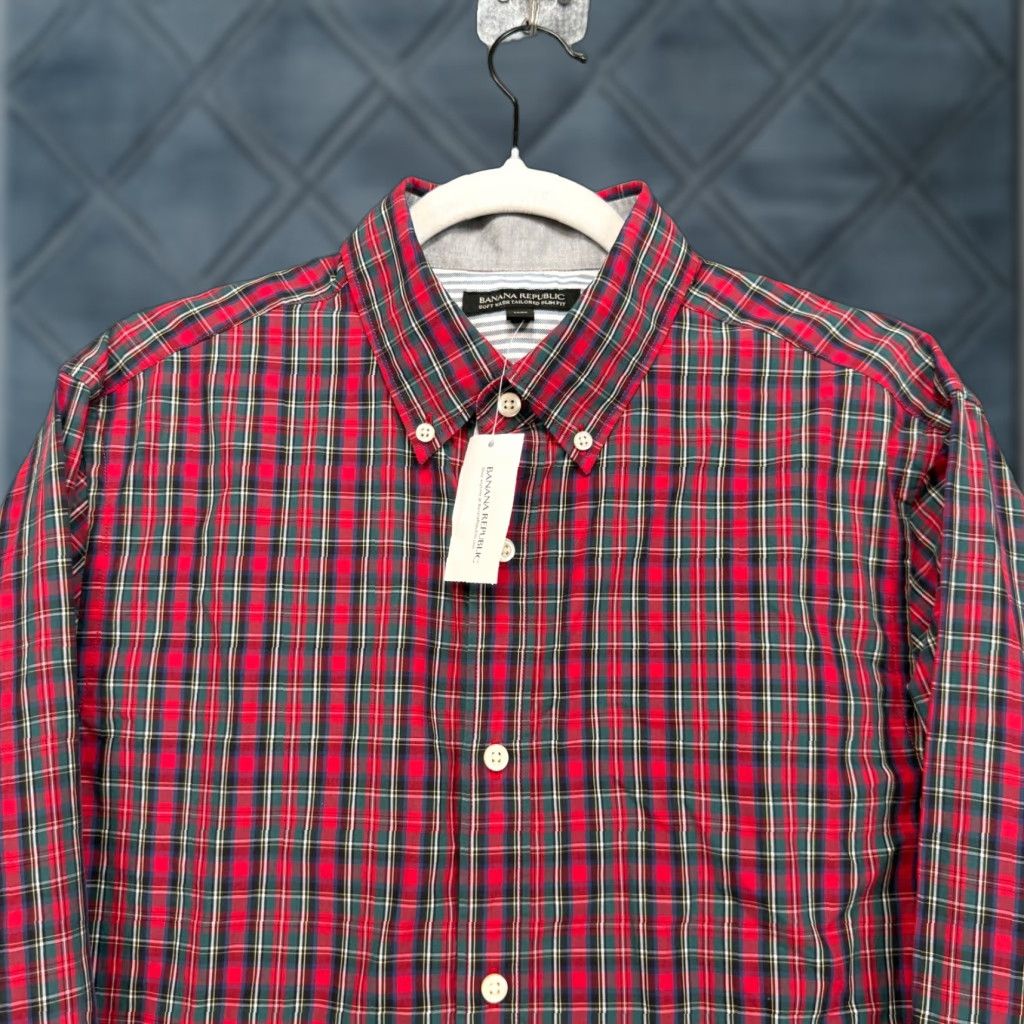 Banana Republic VINTAGE Banana Republic Button-Down Shirt Mens M Red Plaid Slim Fit NEW Size US M / EU 48-50 / 2 - 1 Thumbnail