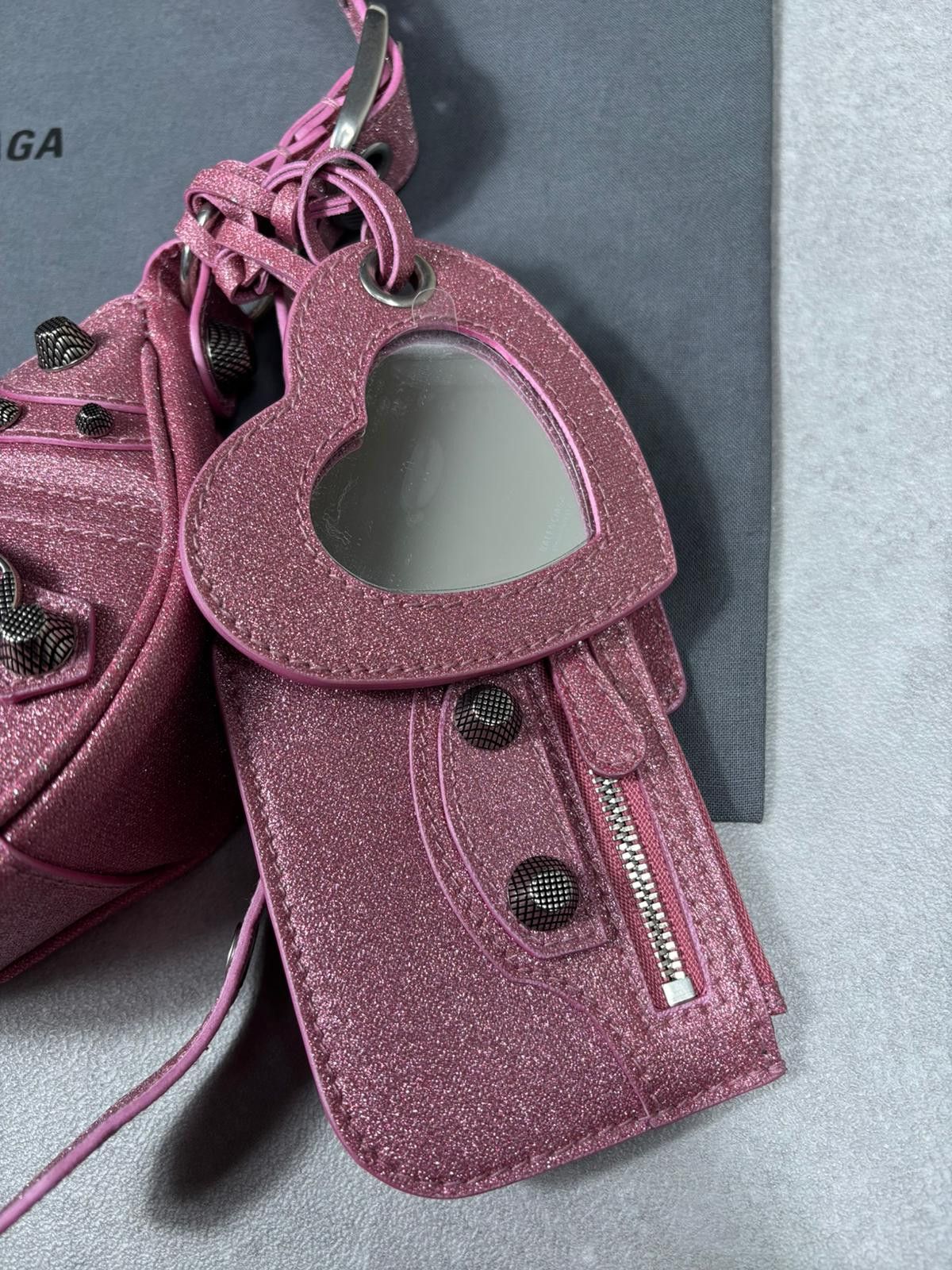 Balenciaga Balenciaga Le Cagole XS Glitter Pink Heart Mirror New Size ONE SIZE - 5 Thumbnail