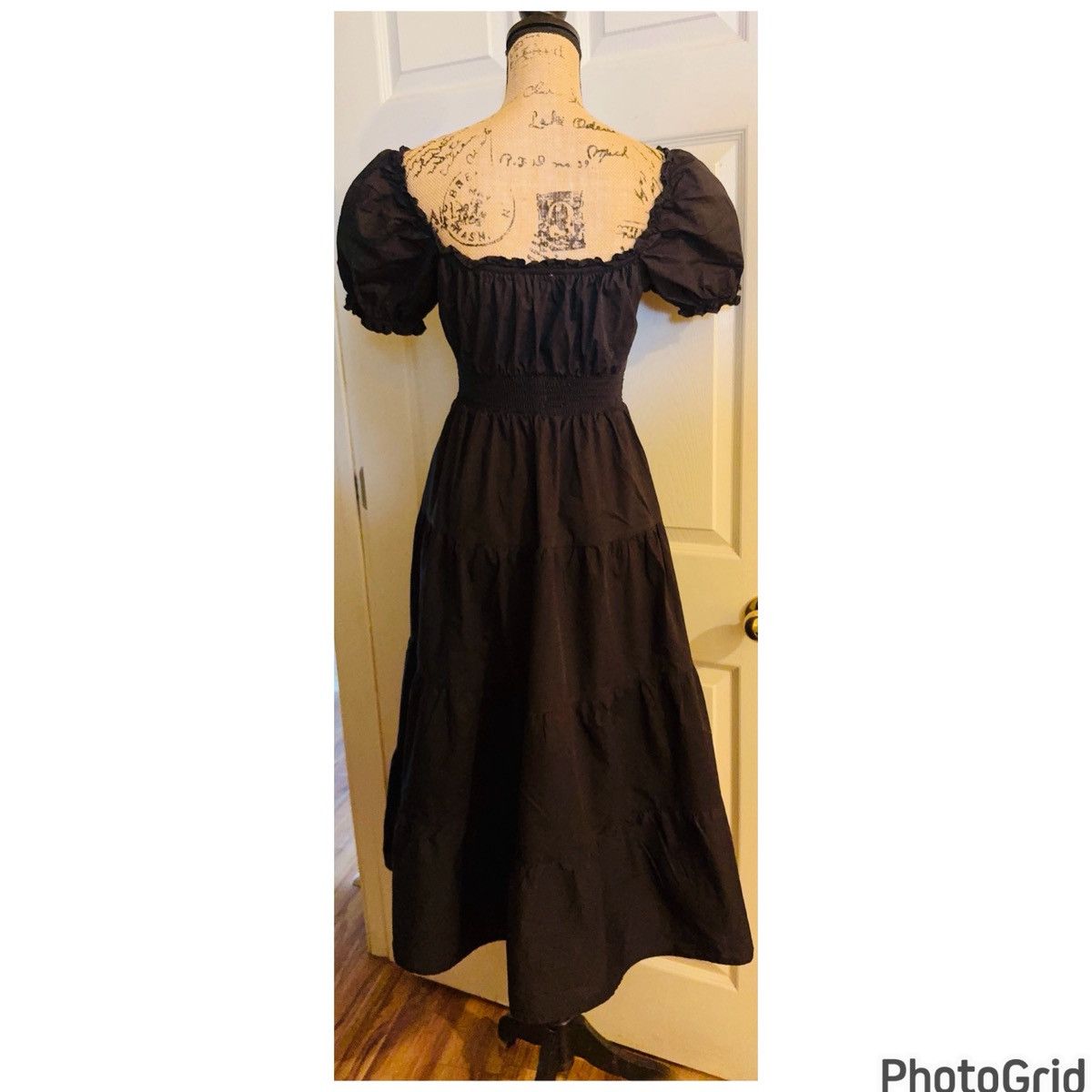 ASTR The Label Revolve ASTR The Label Midi Dress SOLD OUT Size S / US 4 / IT 40 - 5 Thumbnail