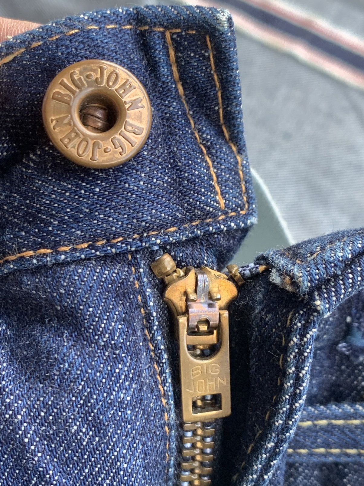 Le Grande Bleu (L.G.B.) Distressed Edwin 505z selvedge denim. Size US 32 / EU 48 - 5 Thumbnail