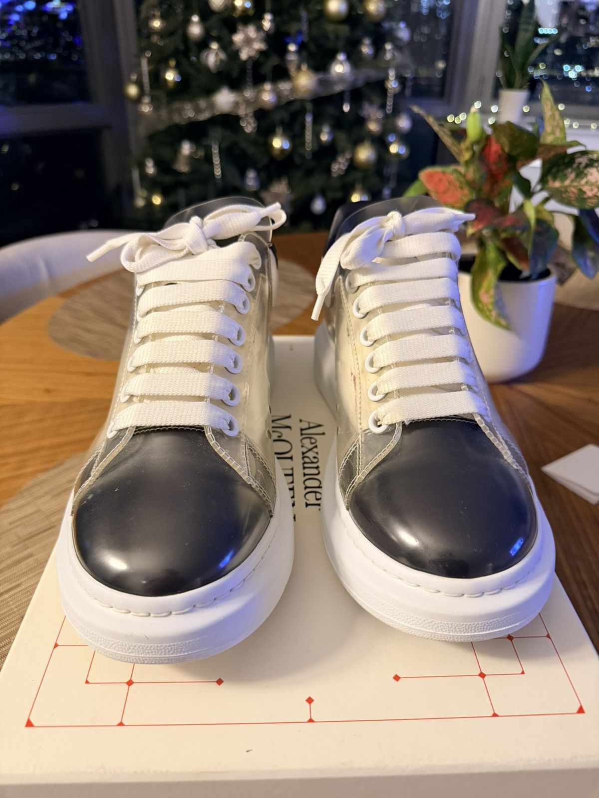 Alexander McQueen Alexander McQueen Oversized Sneaker Size 9 Size US 9 / EU 42 - 3 Thumbnail
