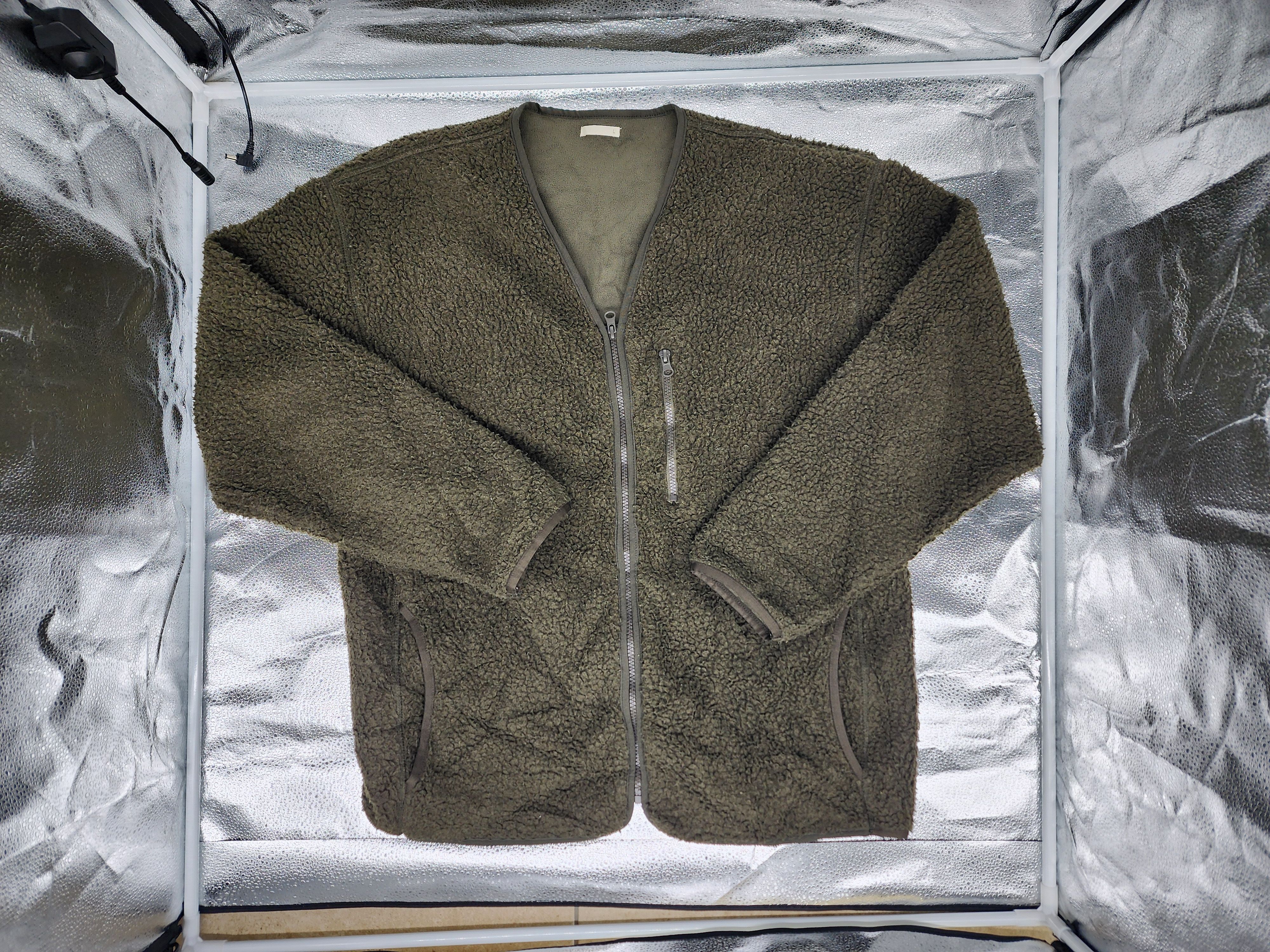 Jun Takahashi GU Uniqlo x Undercover Sherpa Jacket – Jun Takahashi (L Size US L / EU 52-54 / 3 - 3 Thumbnail