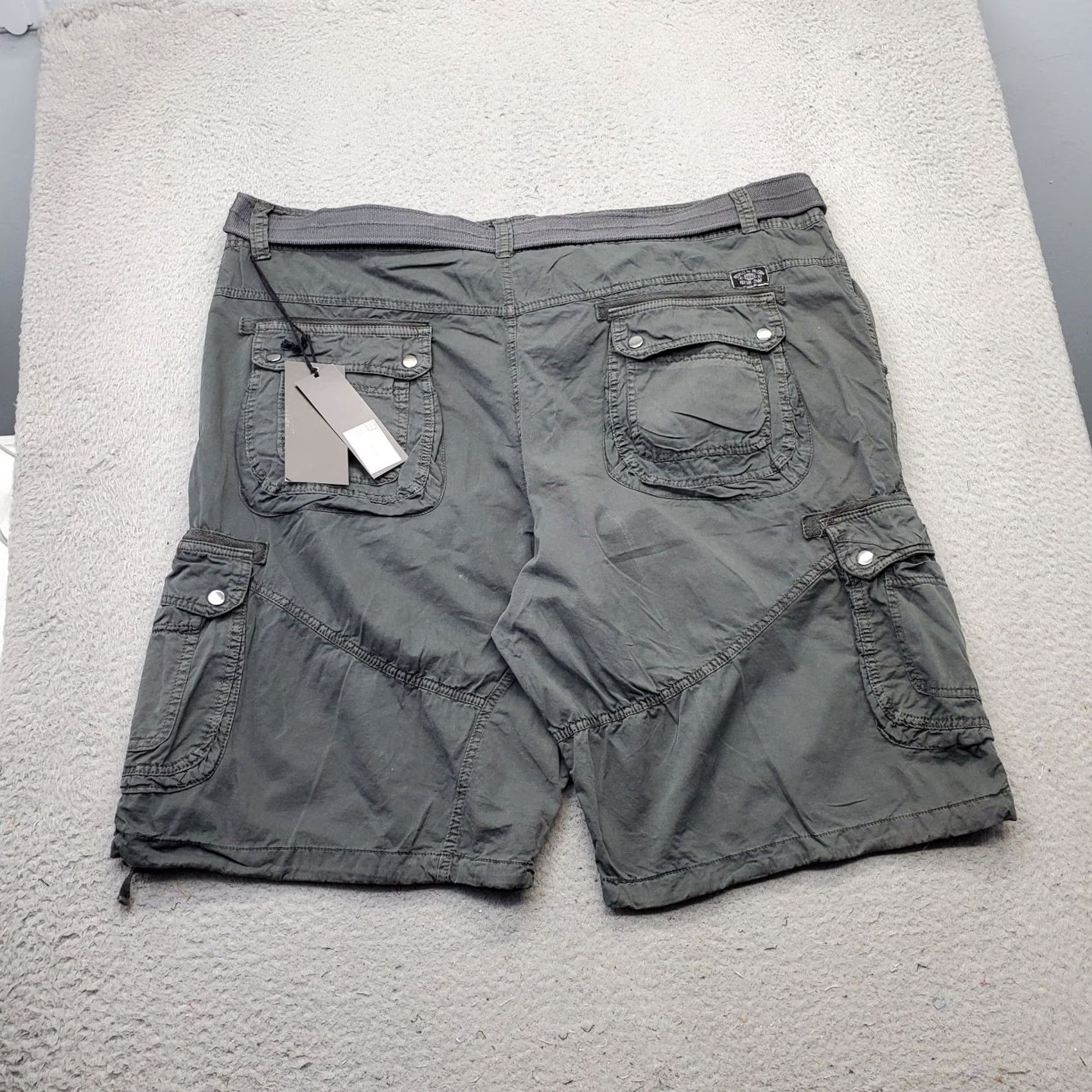 Vintage Repair Mens Cargo Shorts 48 Charcoal Gray Studded Belted Waist Outdoor Casual Shirt? Size US 32 / EU 48 - 2 Thumbnail