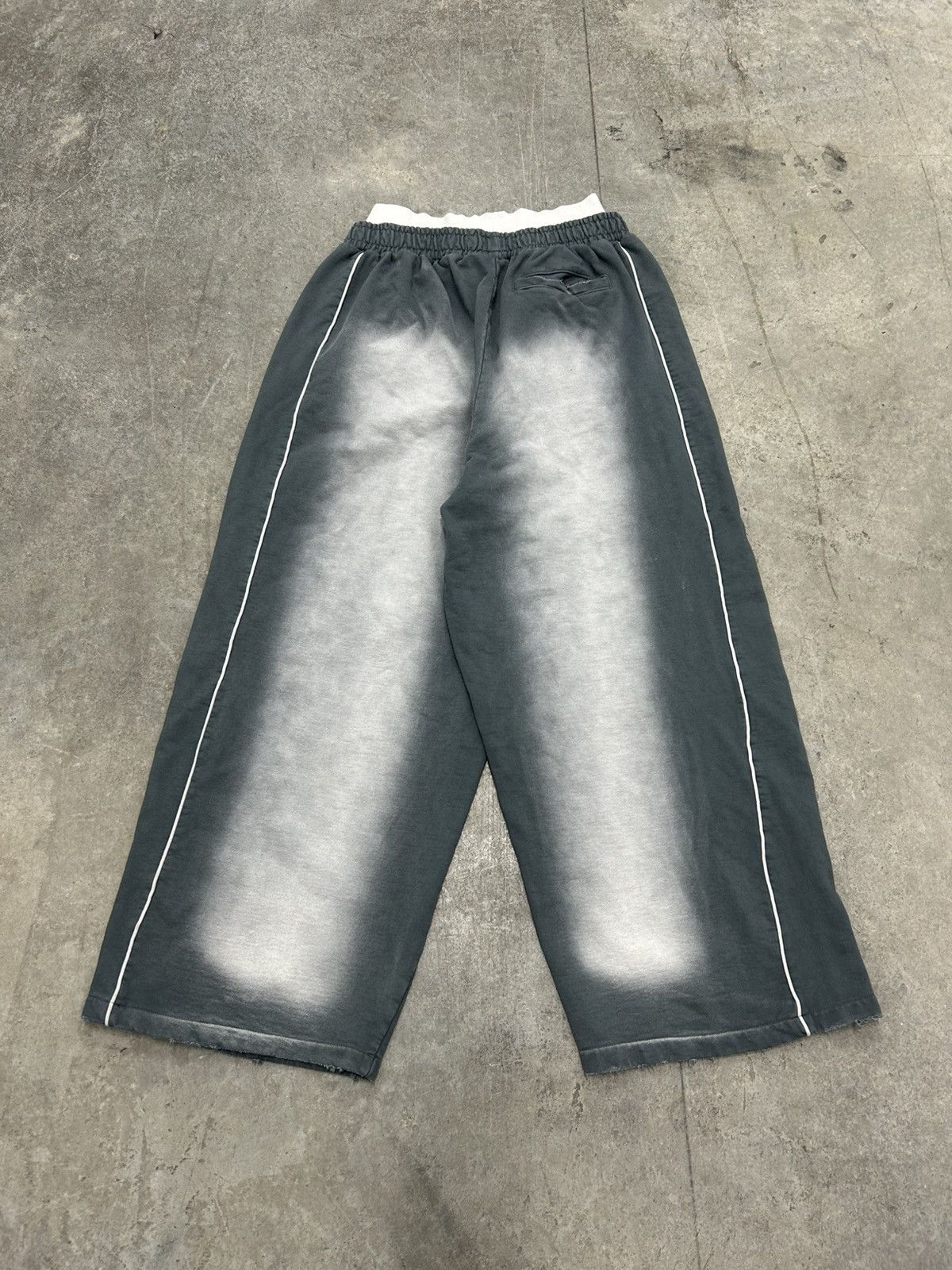 Other P by gunna sweatpants boohoo man Size US 38 / EU 54 - 2 Thumbnail