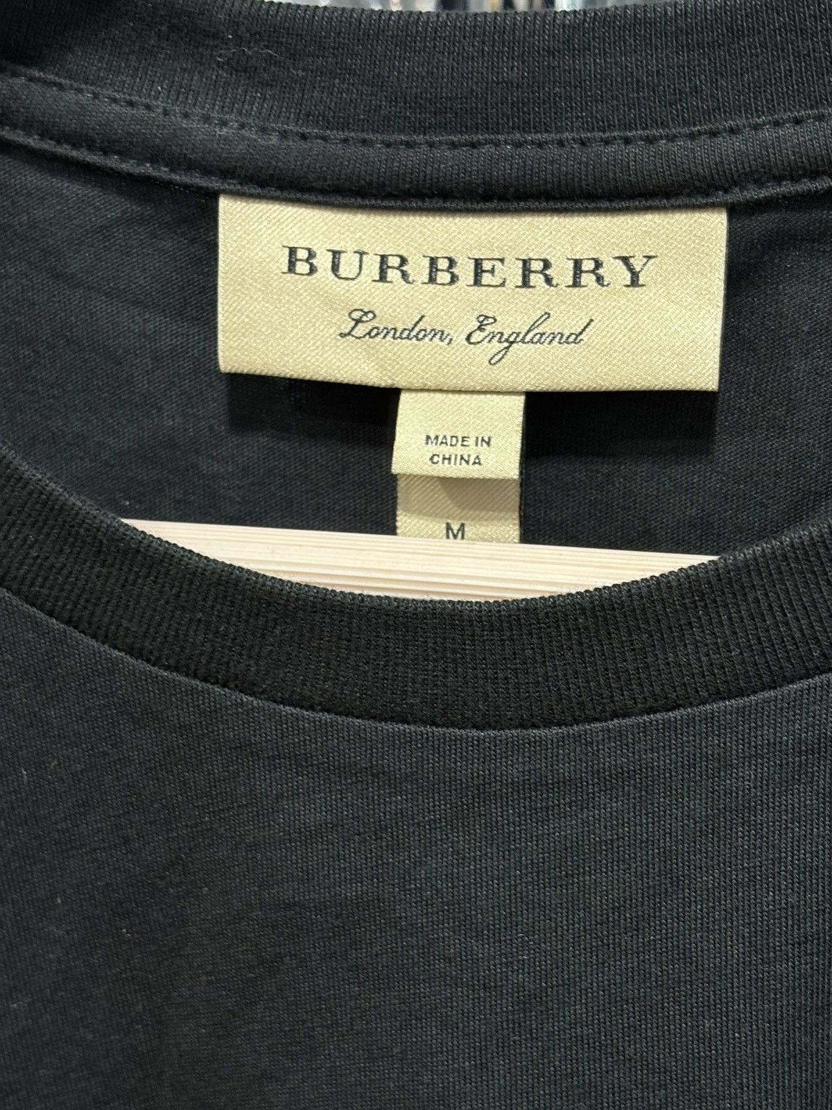 Burberry BURBERRY London, England Black Tee Size US L / EU 52-54 / 3 - 3 Thumbnail