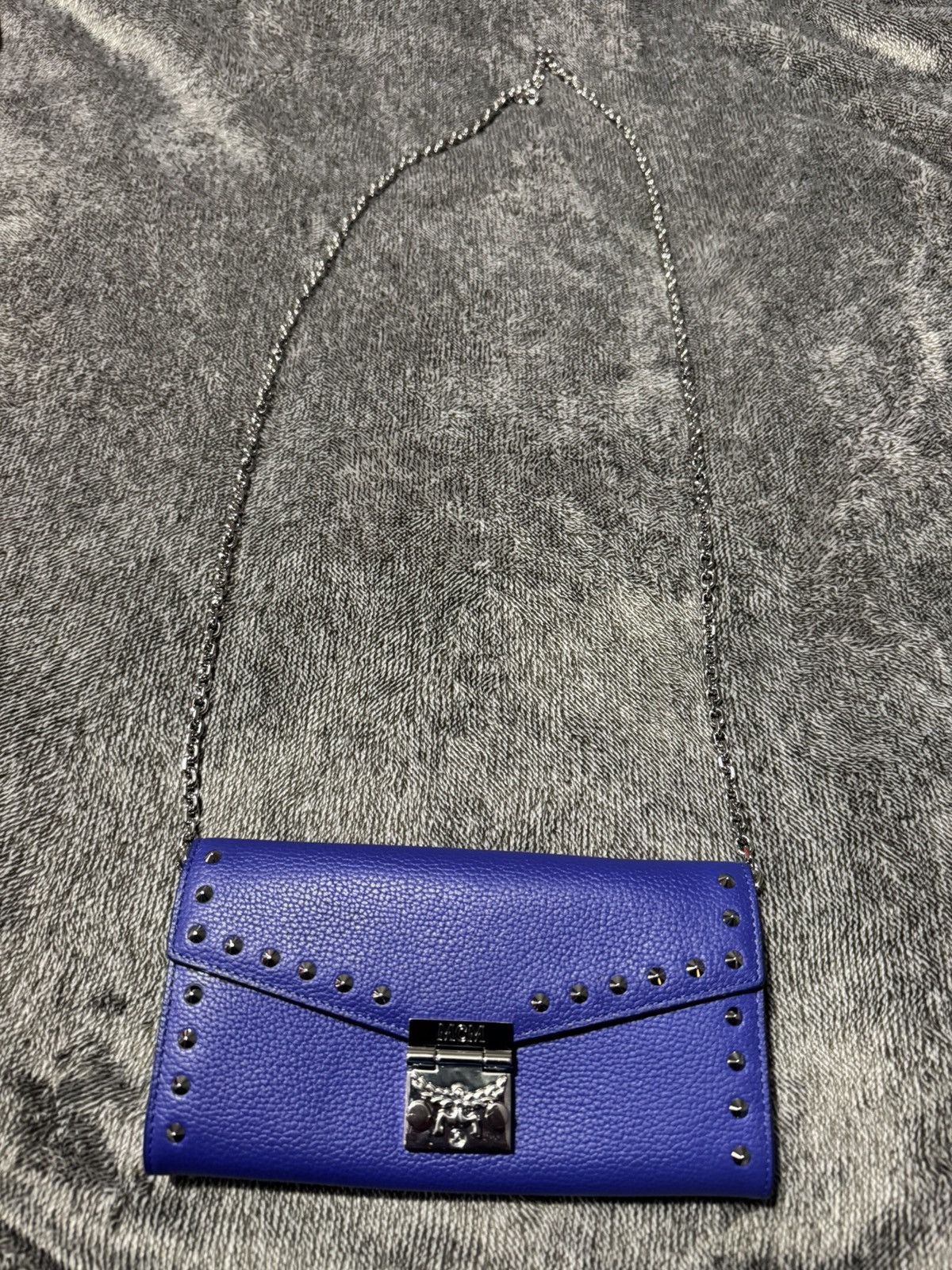 MCM MCM chain bag, Blue body with silver chain. Size ONE SIZE - 3 Thumbnail