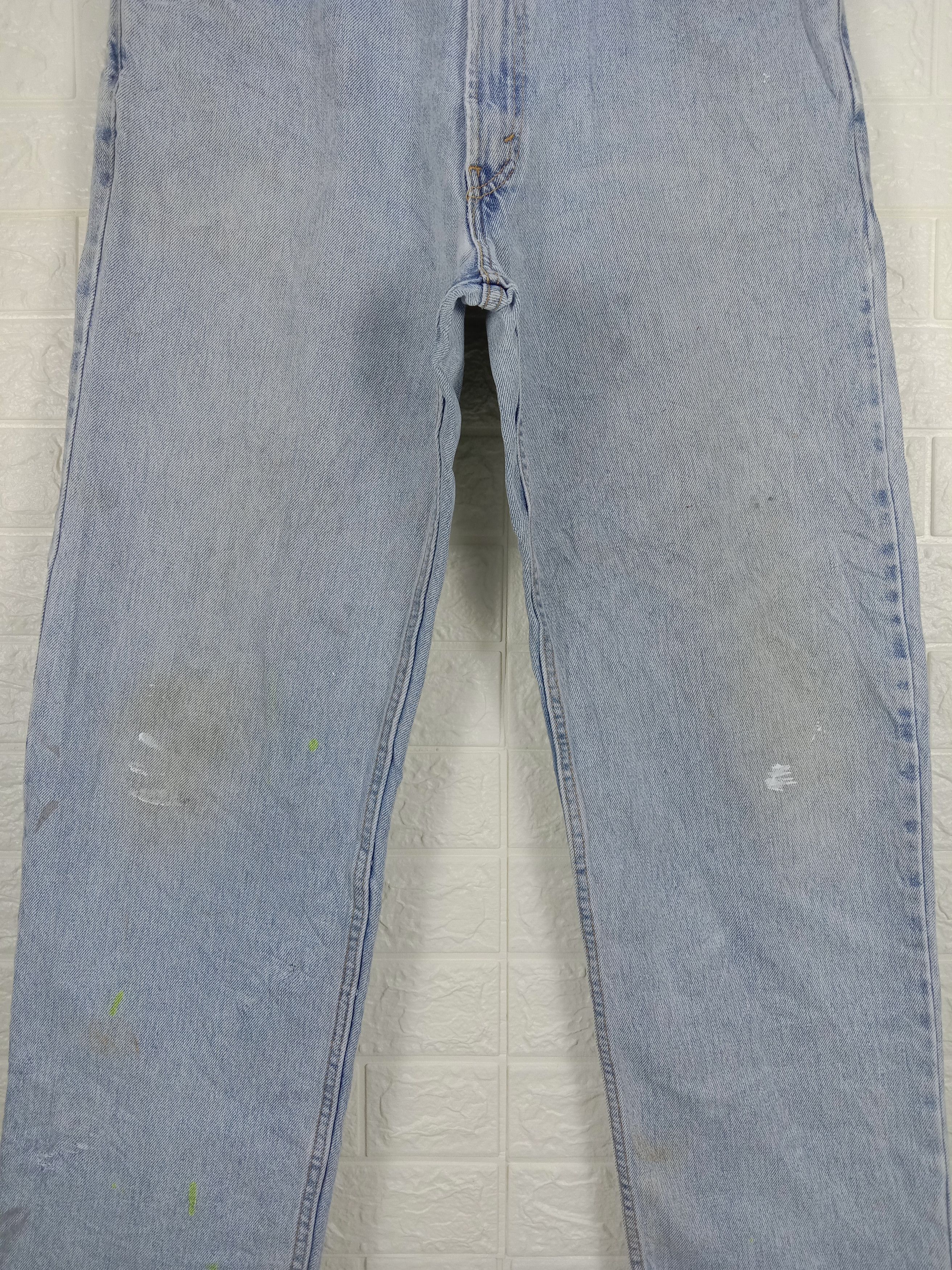 Vintage Levi's 550 Jeans Light Wash Relaxed Fit Denim