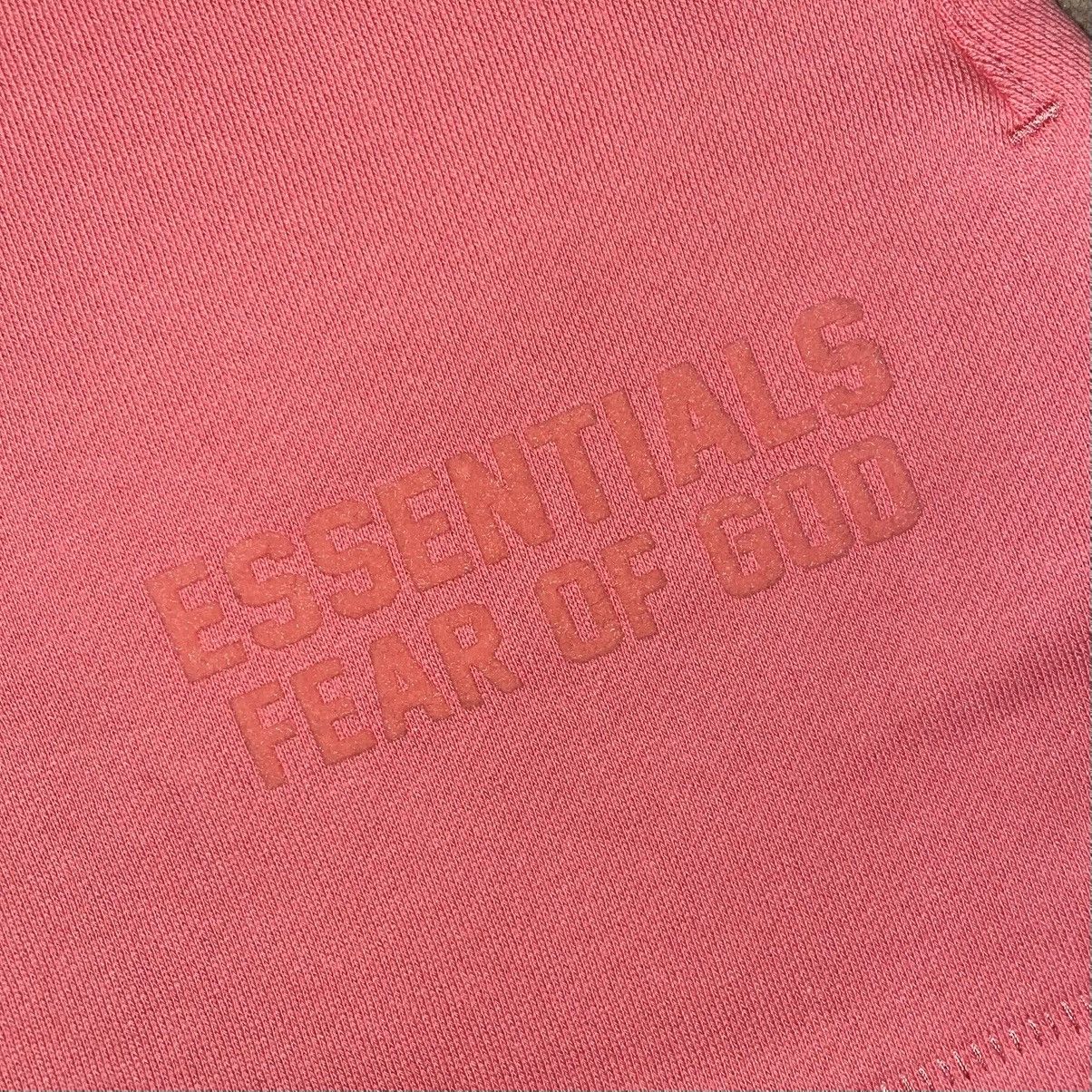 Essentials Fear of God Essentials Sweatshorts Coral Size Small Size US 28 / EU 44 - 3 Thumbnail