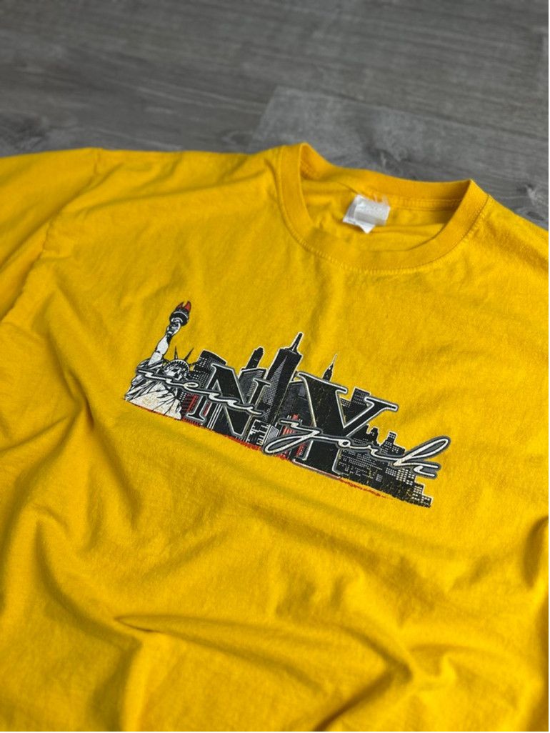 Fruit Of The Loom Vintage NEW YORK T-Shirt Yellow/Black Size XL Size US XL / EU 56 / 4 - 2 Thumbnail