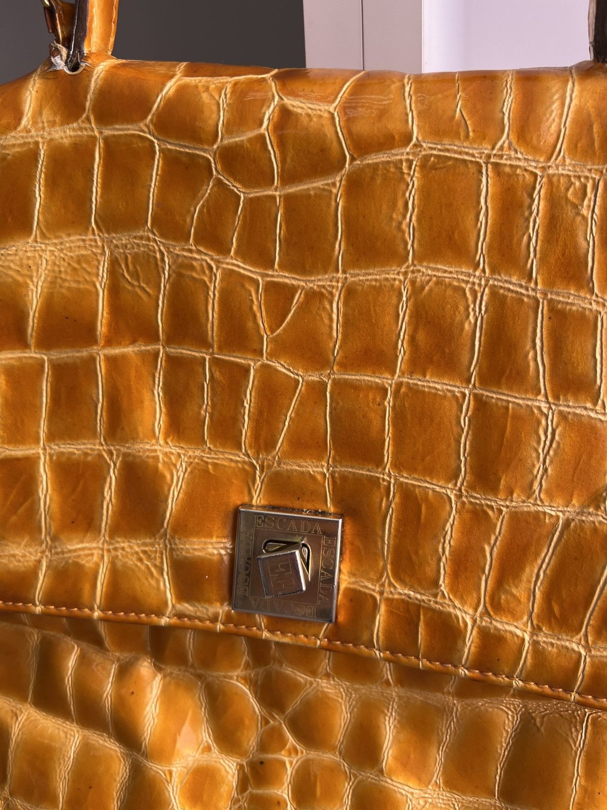 Designer × Escada × Vintage Vintage ESCADA Shoulder Bag Crocodile Pattern Leather Size ONE SIZE - 9 Thumbnail
