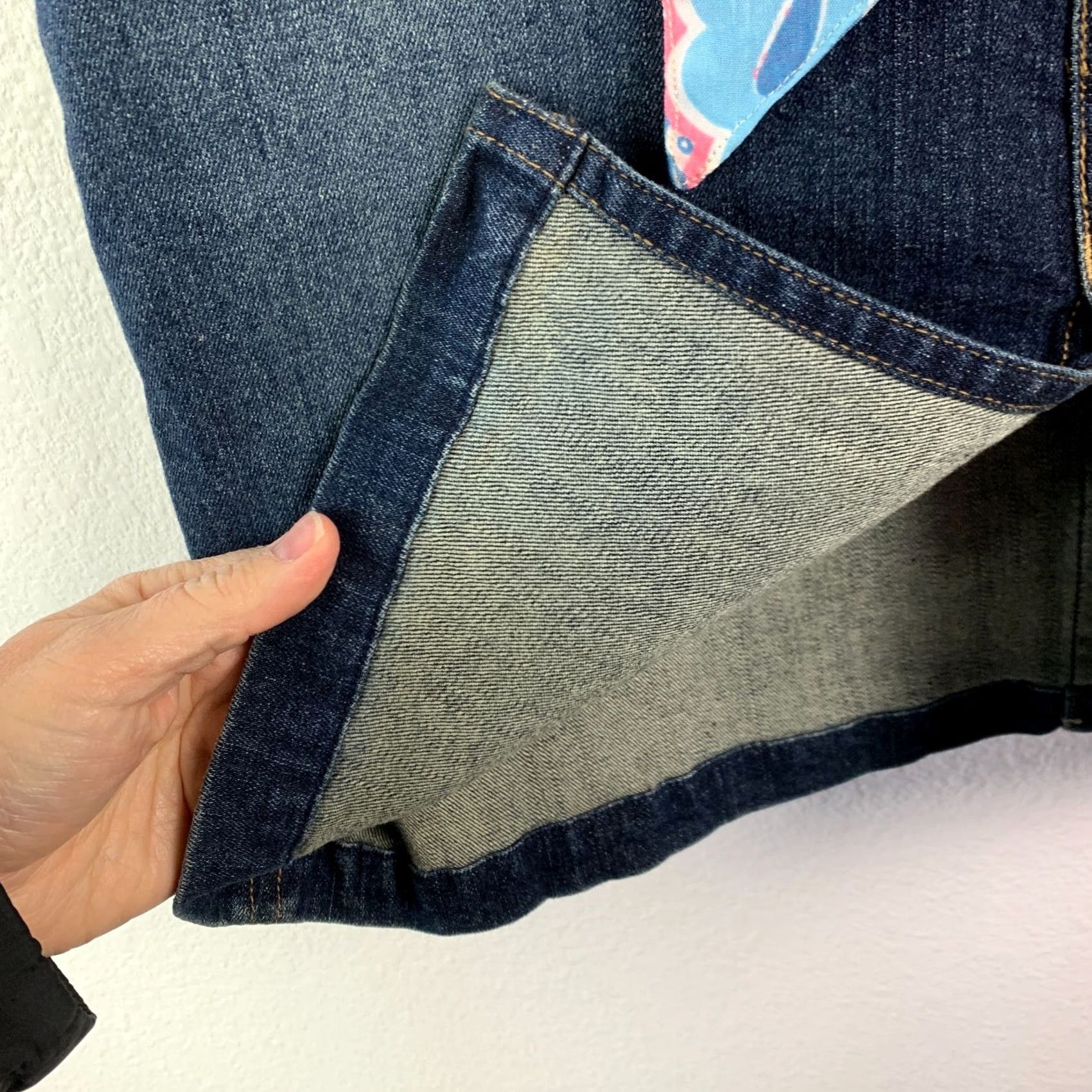 Vintage VINTAGE 90s St John's Bay Denim Midi Skirt Size 4 Blue Dark Wash Stretch Jeans Skirt Women's Size 27" / US 4 / IT 40 - 3 Thumbnail