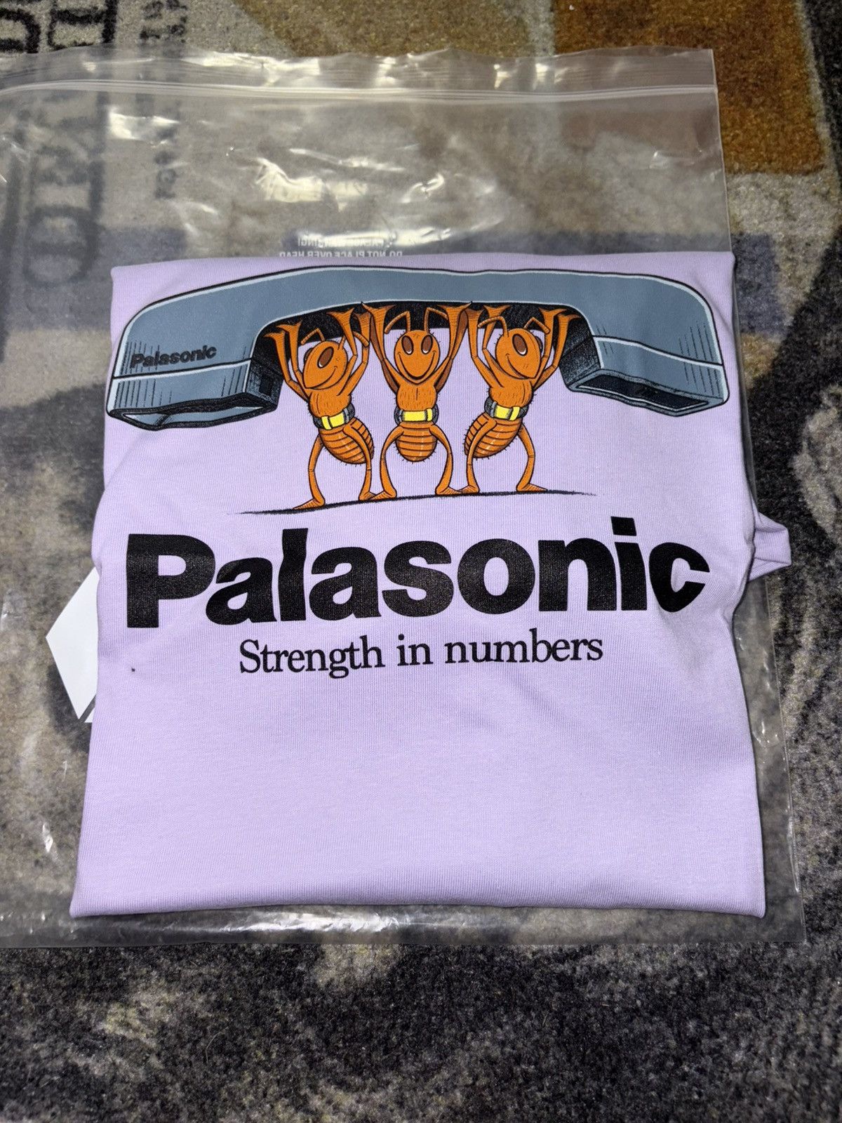 Palace Palace Bellman T-Shirt Pastel Purple Size US L / EU 52-54 / 3 - 1 Thumbnail