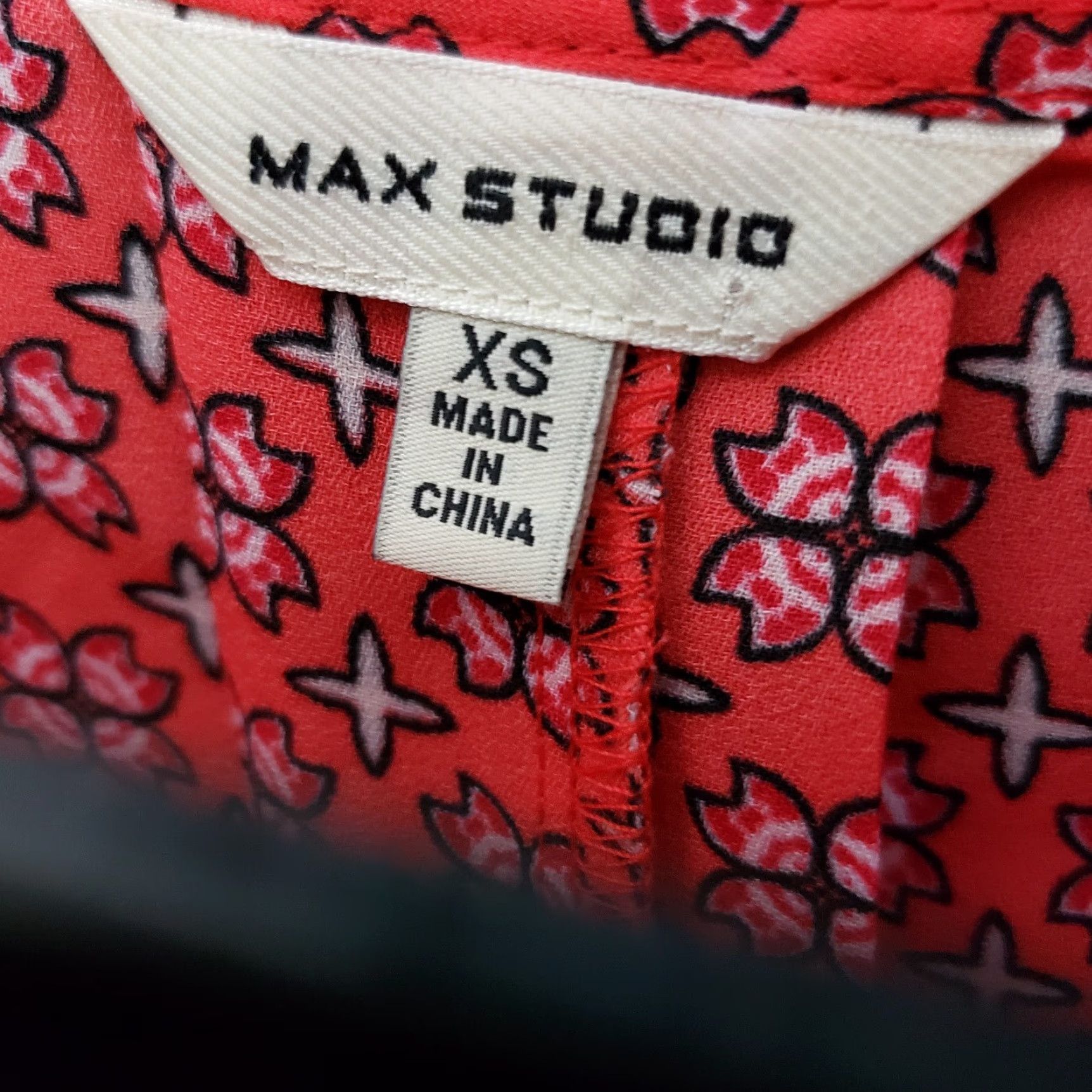 Vintage Max Studio Womens Printed Top XS Red Short Sleeve Blouse, Pullover, Floral, Polyester, Size XS, Womens Size XS / US 0-2 / IT 36-38 - 6 Thumbnail