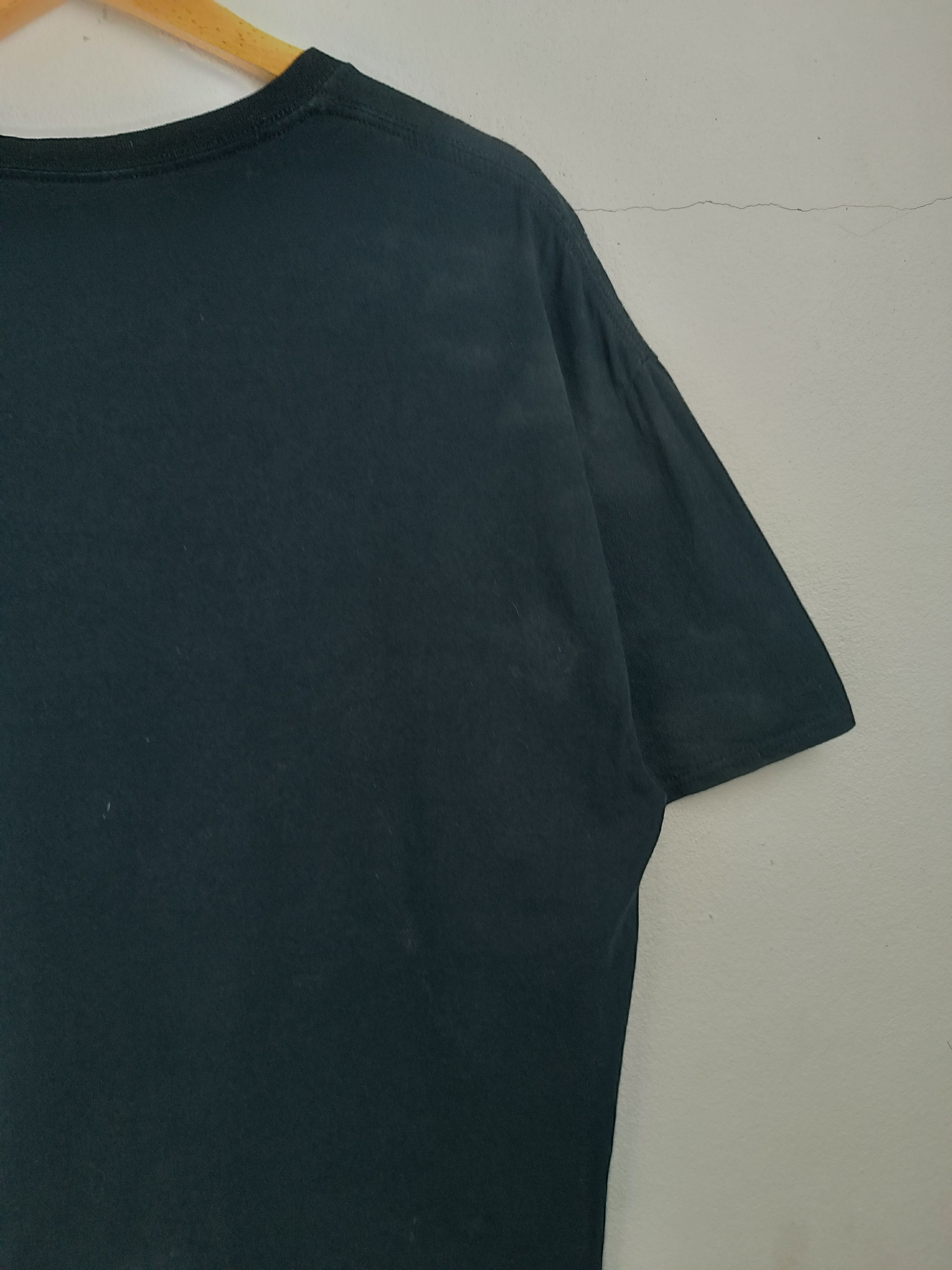Vintage VINTAGE FADED OUTLANDER THE SERIES TEE CROWN BRIDGERTON Size US XL / EU 56 / 4 - 17 Thumbnail