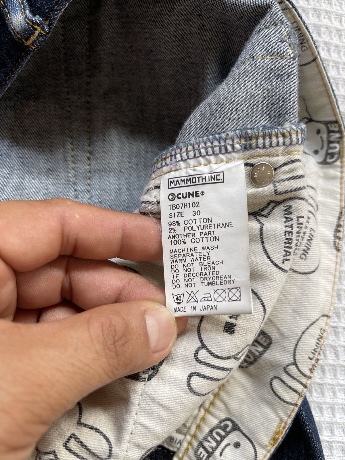 Japanese Brand Rare🔥Japan Brand CUNE Rabbit Logo Skinny Jeans Size US 31 - 9 Thumbnail