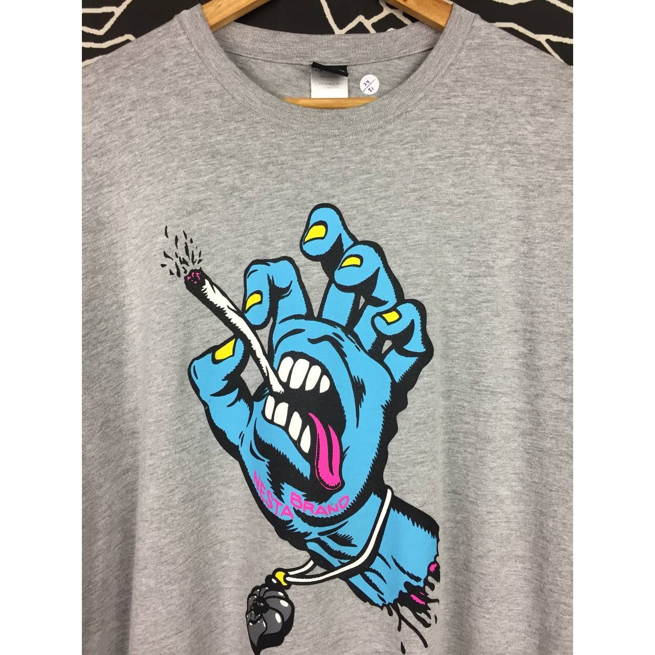 Japanese Brand × Vintage Nesta Japanese Brand Screaming Hand Santa Cruz Logo Tee Size US XL / EU 56 / 4 - 3 Thumbnail