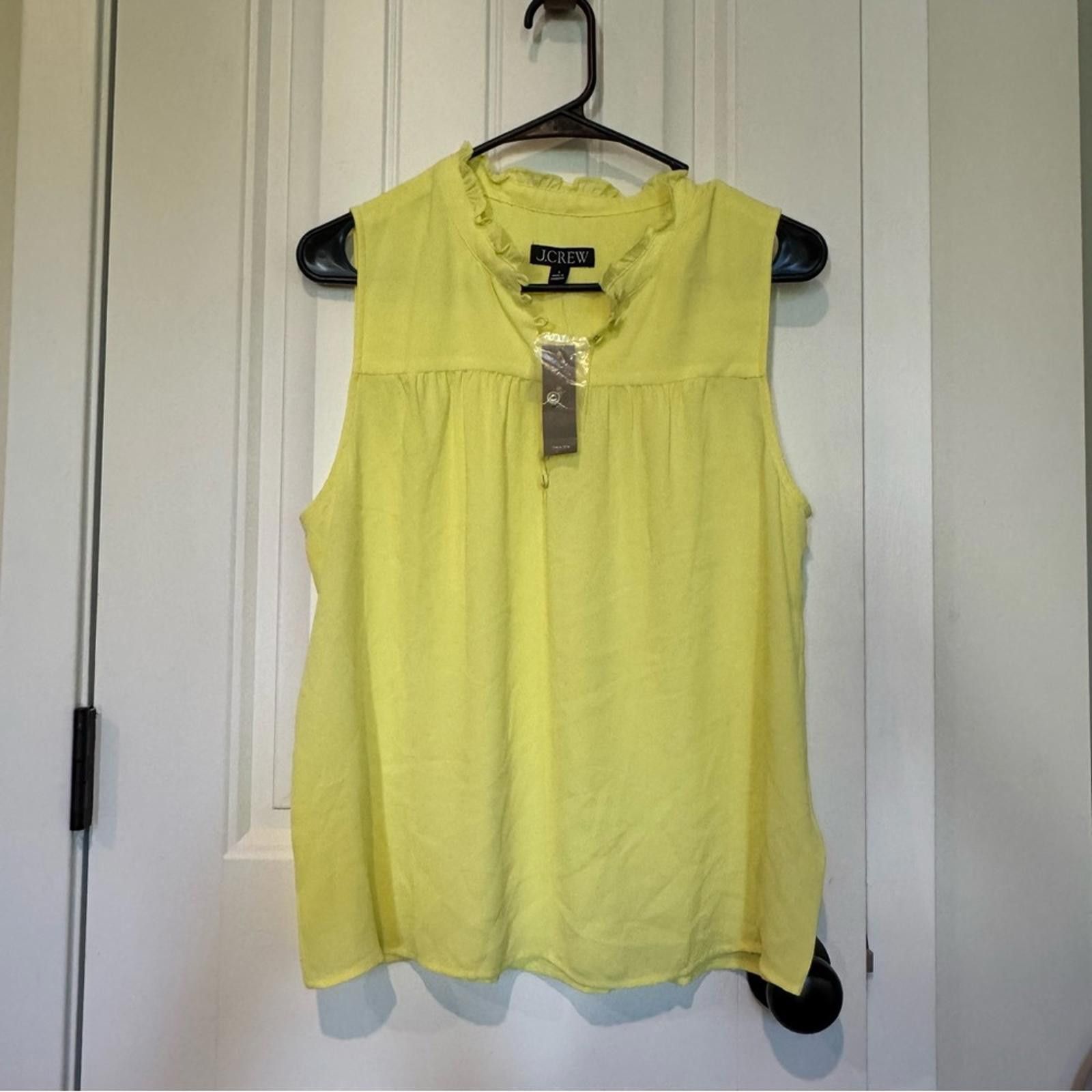 J.Crew NWT J. Crew Sleeveless Blouse in Sunny Yellow- Small Size S / US 4 / IT 40 - 1 Thumbnail