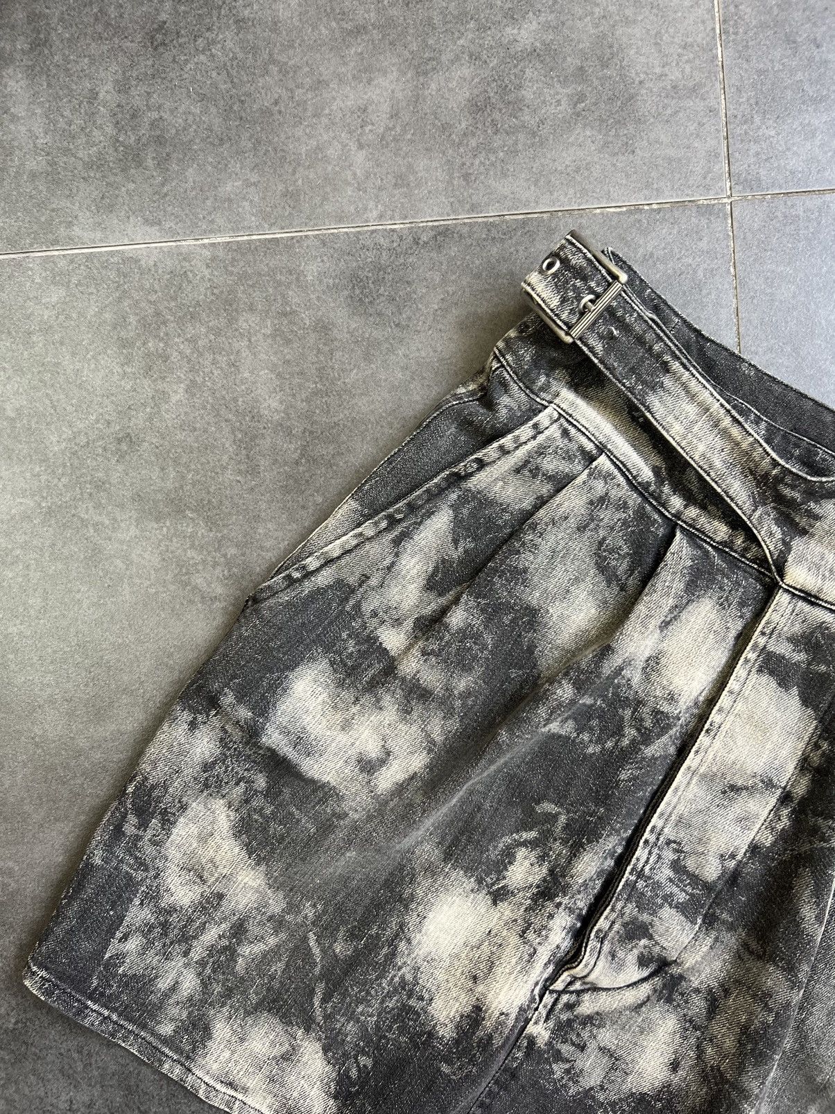 Japanese Brand × Just Cavalli × Vintage Belted Y2K bleach faded Tye dye Just Cavalli denim skirt Size 30" / US 8 / IT 44 - 2 Thumbnail