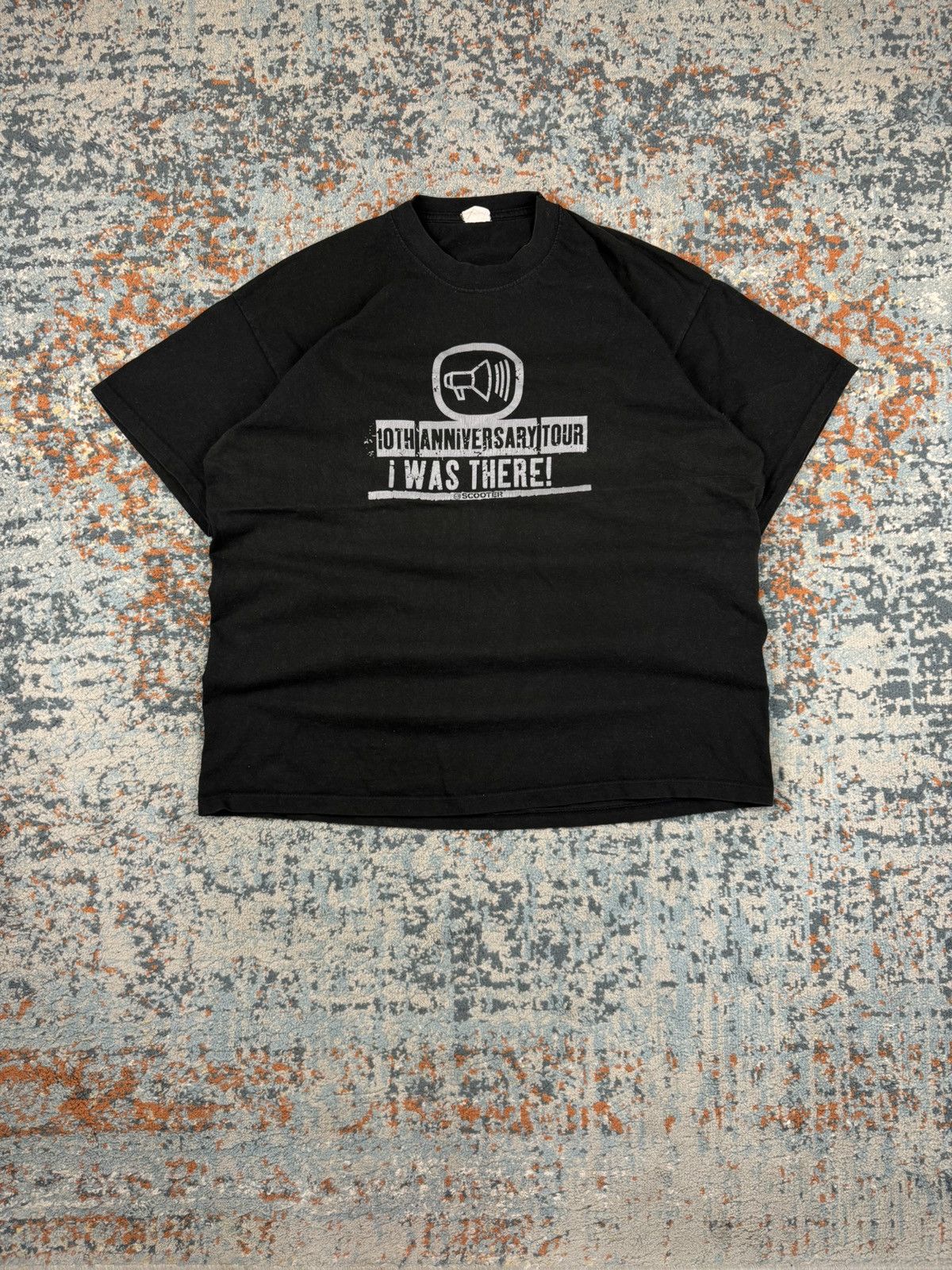 Vintage 2004 Scooter we like it loud tour graphic band tee