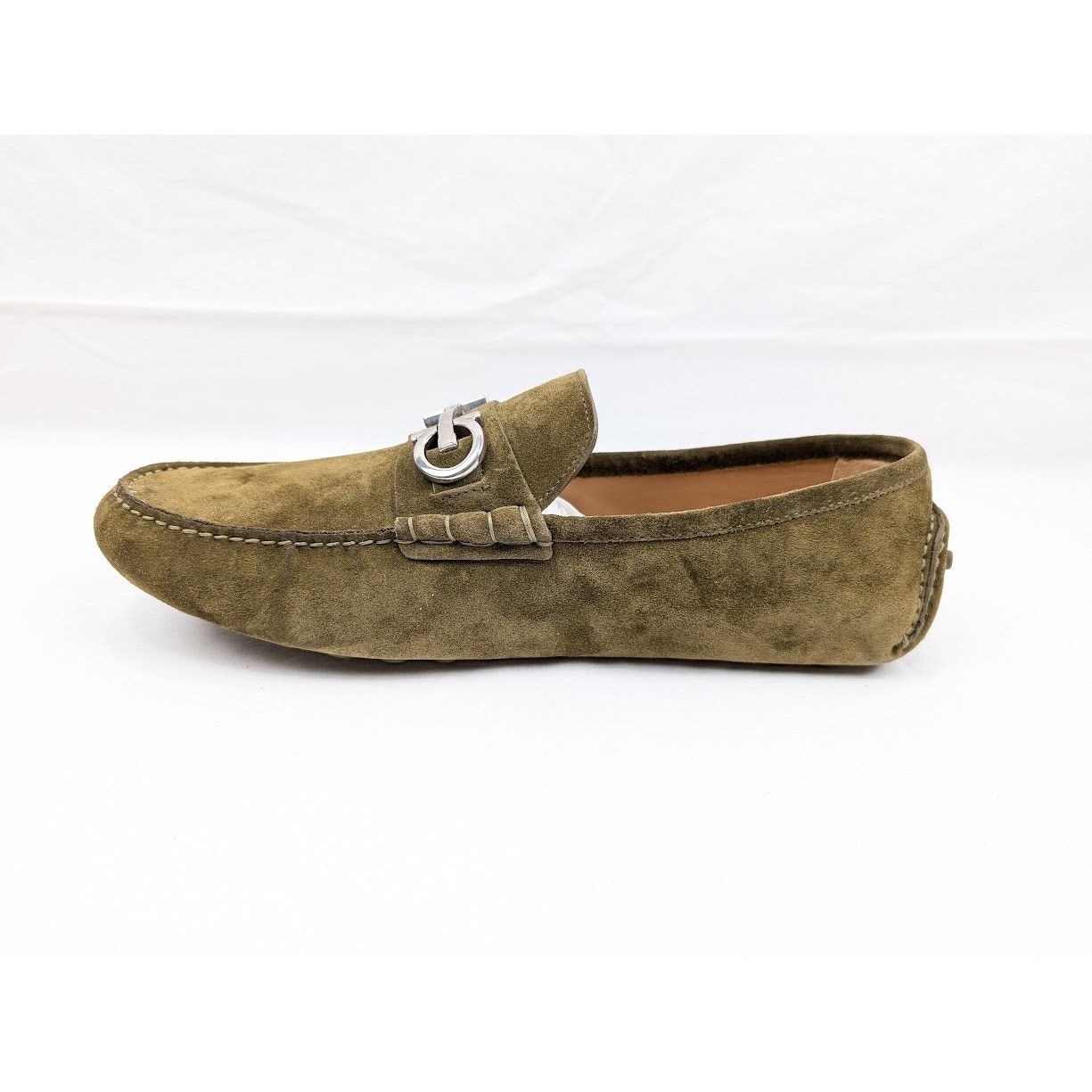 Salvatore Ferragamo o1rshd1 Suede Calf Loafers in Olive Size US 10 / EU 43 - 9 Thumbnail