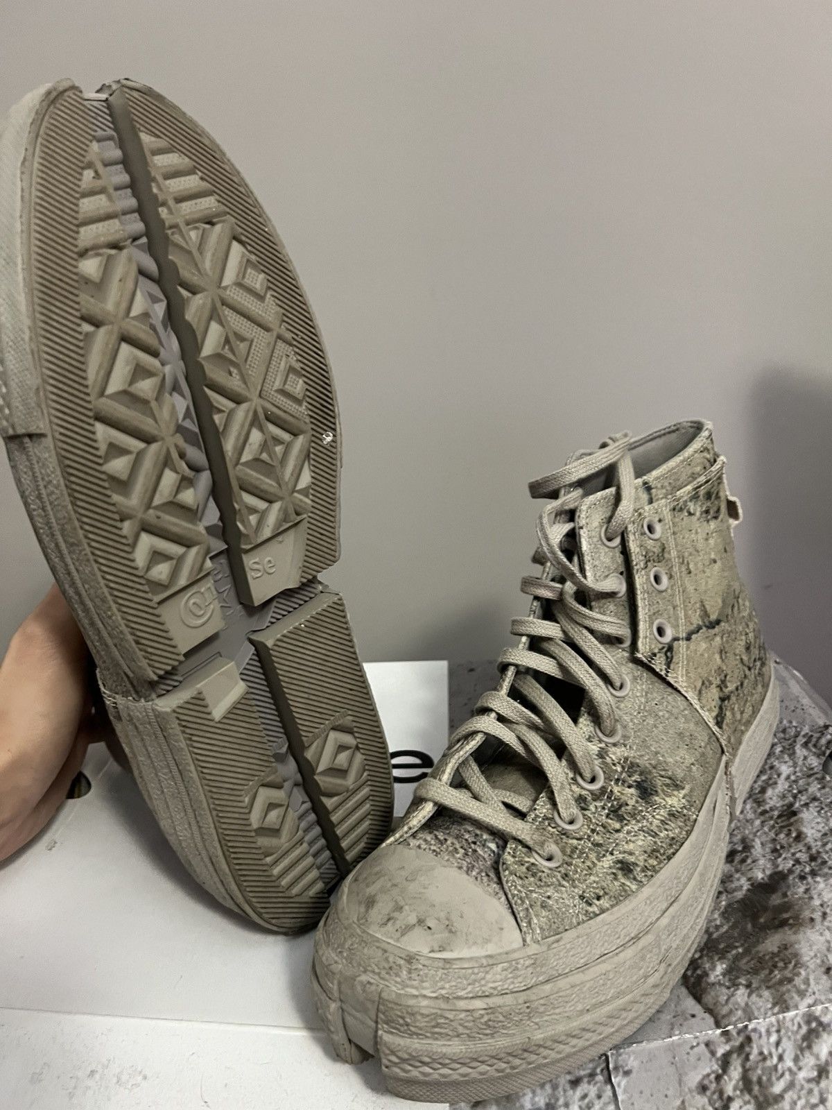 Converse × Feng Chen Wang Converse Converse x Feng Chen Wang Chuck 70 - 2 in 1 Hi Size US 11 / EU 44 - 4 Thumbnail
