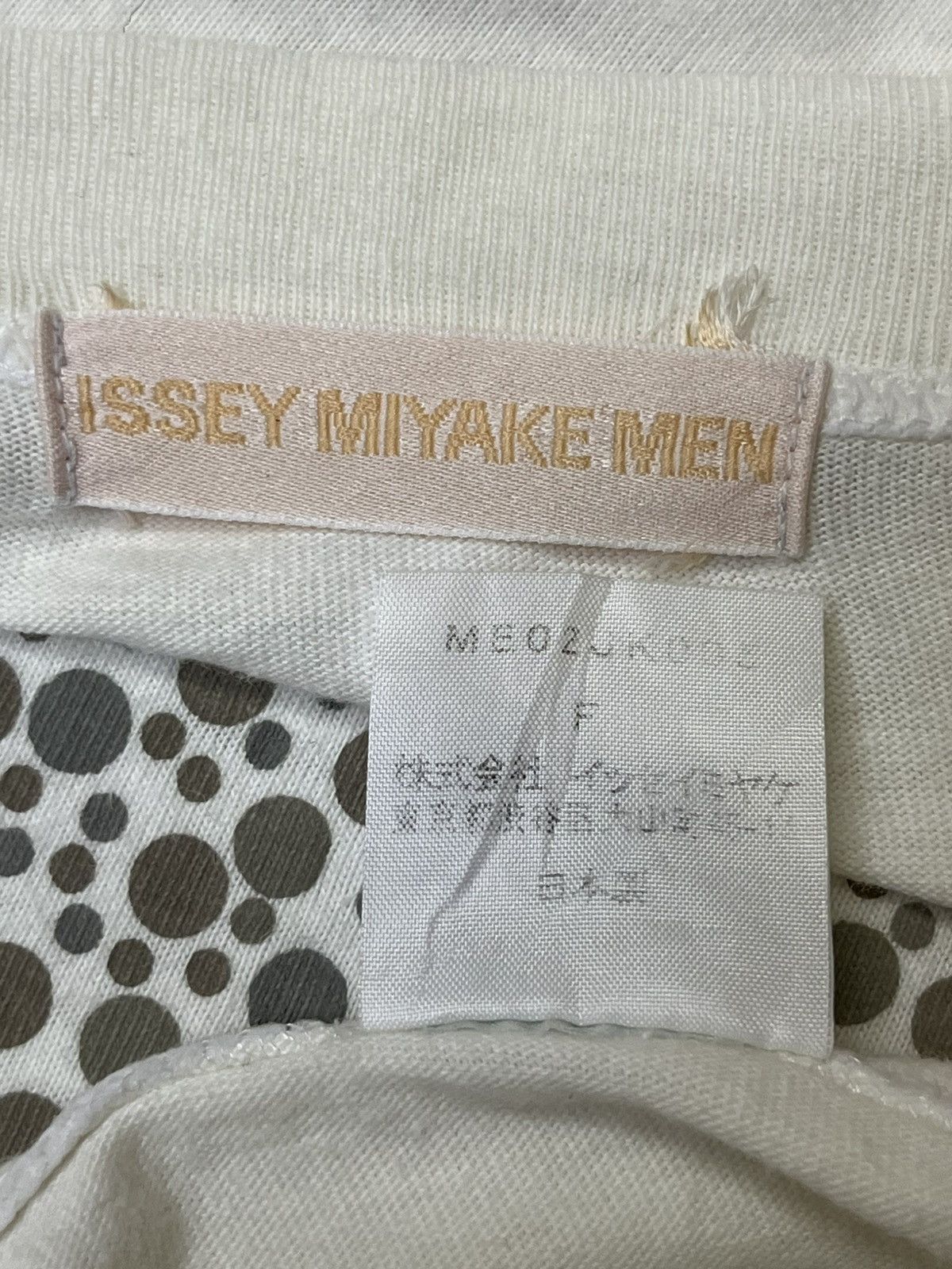 Issey Miyake Vintage ISSEY MIYAKE MEN year zero tee shirt Size US L / EU 52-54 / 3 - 13 Thumbnail