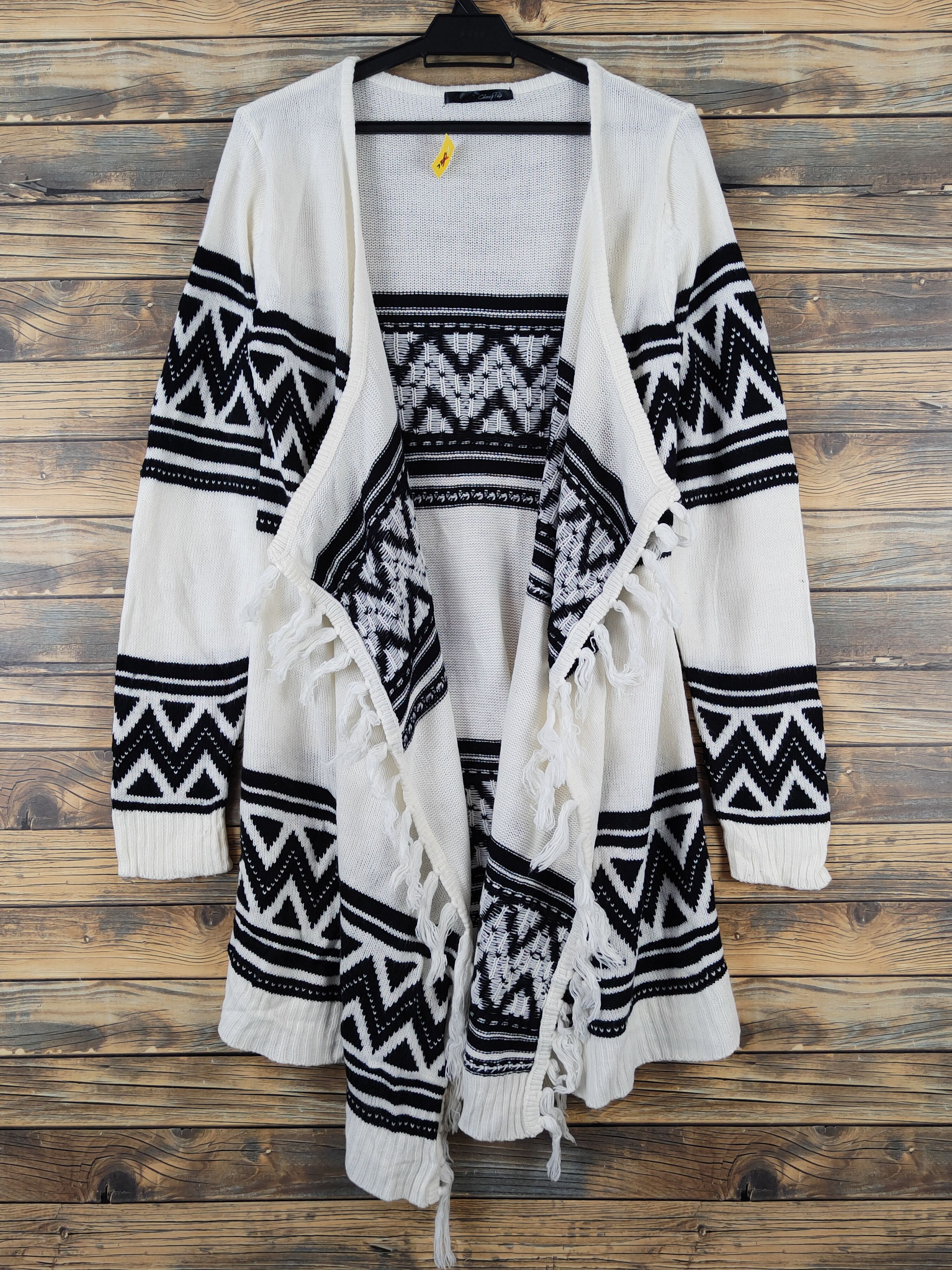 Vintage Cherry Pop Cream Black Knitwear Cardigan #W967 Size M / US 6-8 / IT 42-44 - 1 Thumbnail