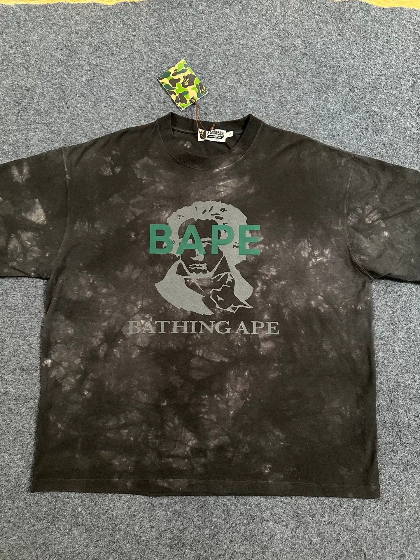 Bape Bape T Multi Shark T-Shirt Casual Size US L / EU 52-54 / 3 - 1 Thumbnail